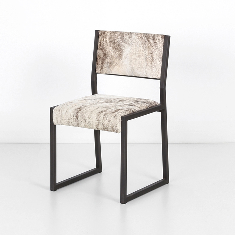 Mostra il prodotto Moo Chair del produttore Uhuru Design