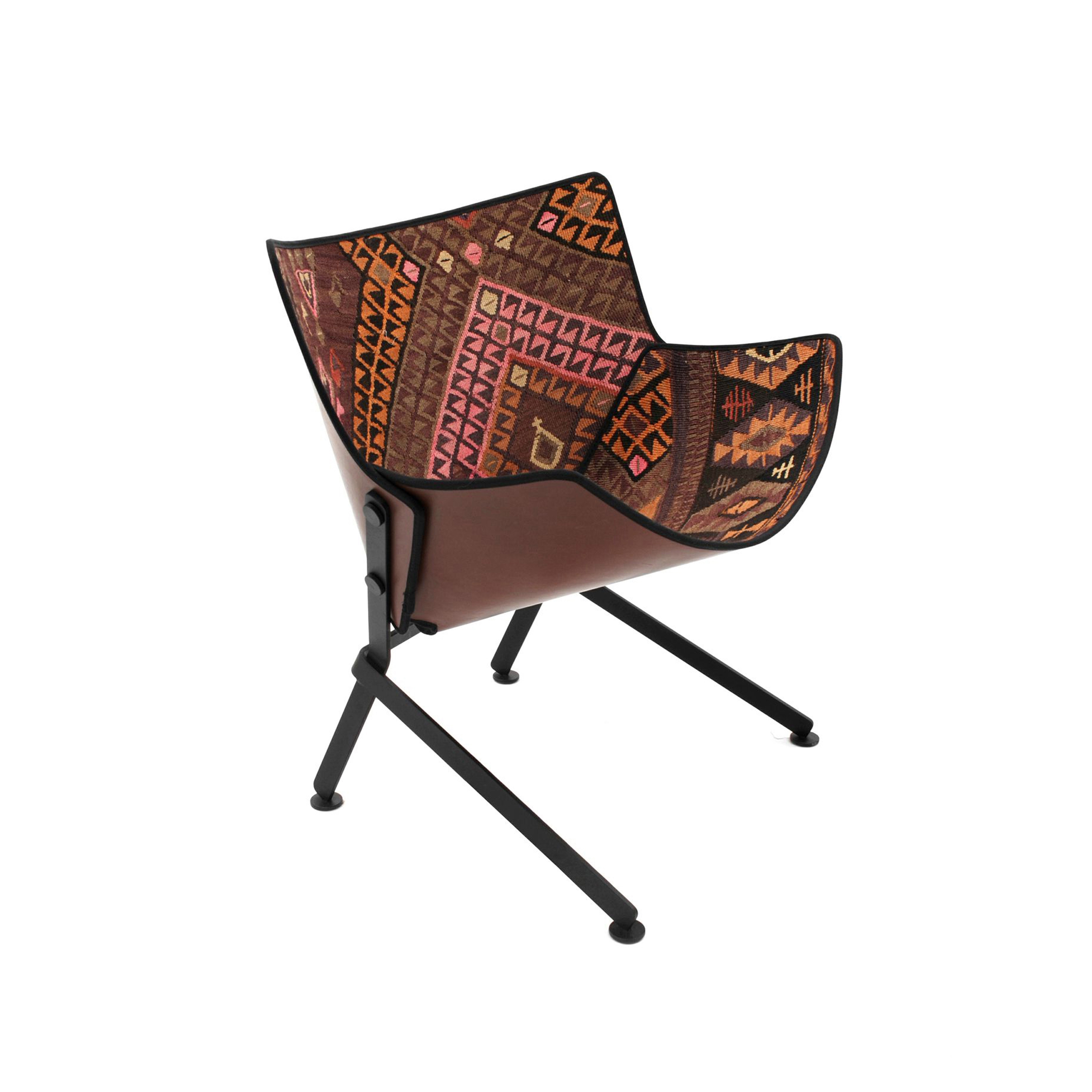 Mostra il prodotto El Santo Kilim del produttore Dante-Goods And Bads
