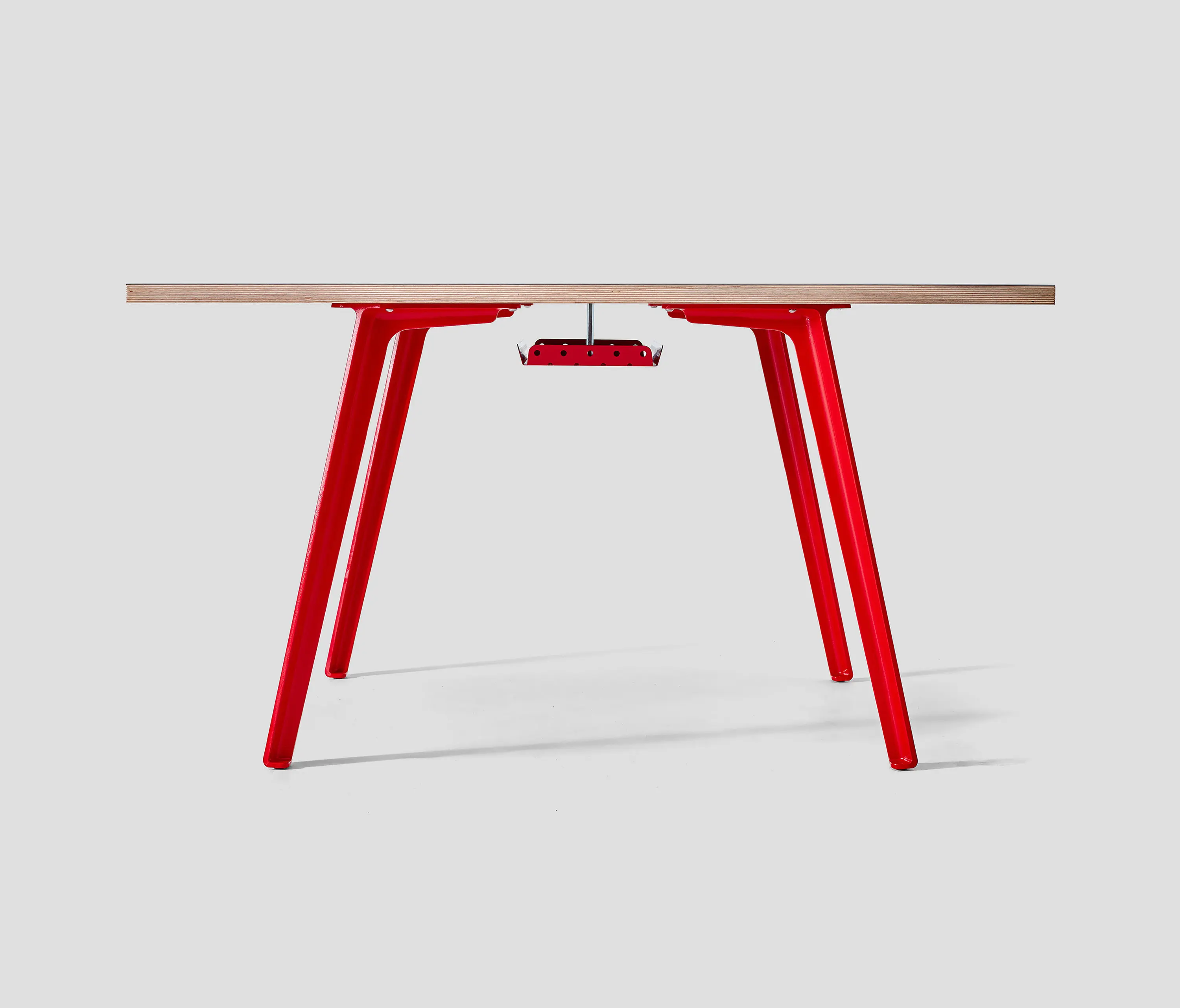 VG&P - XL Modular Desk