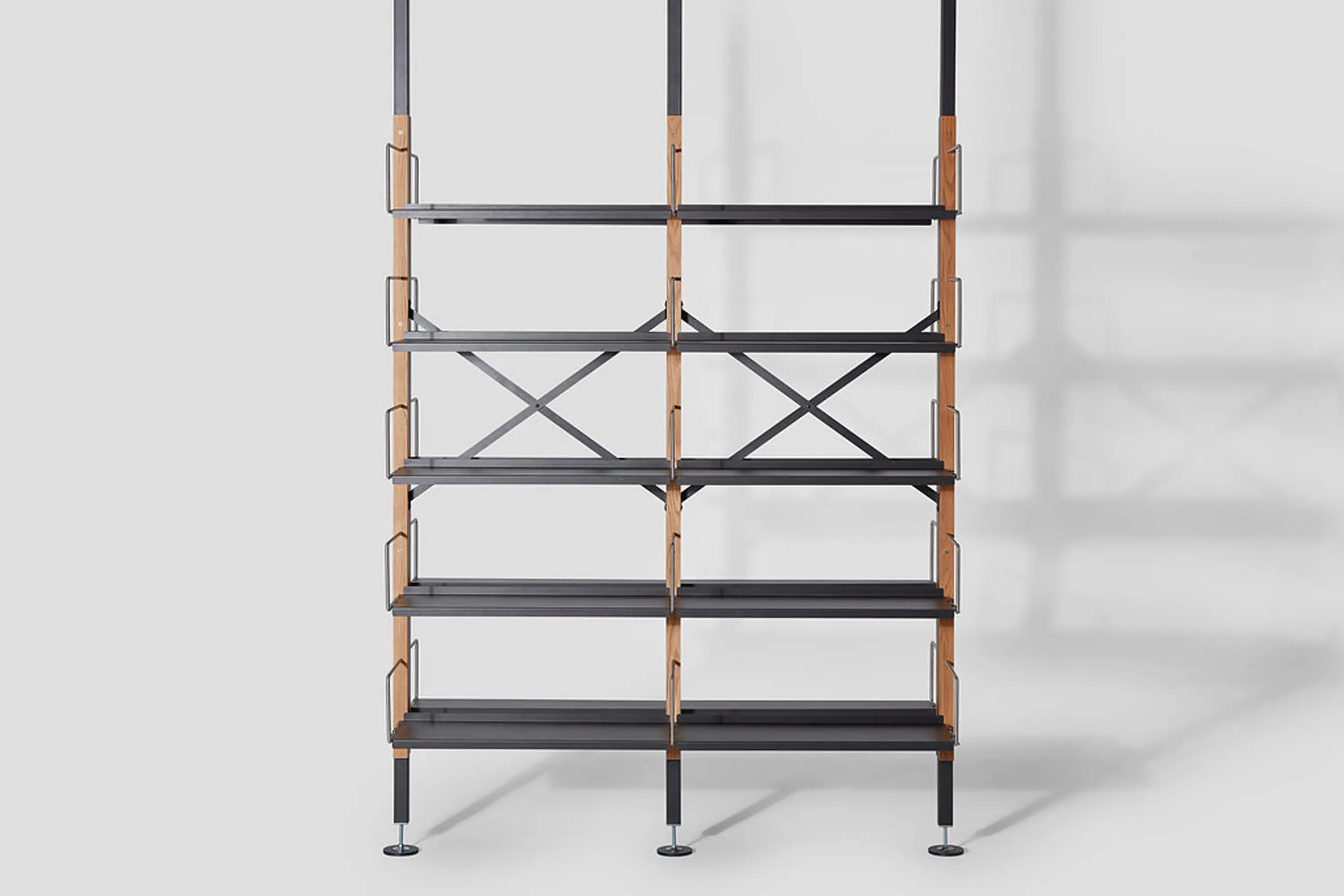 VG&P - Croquet Shelving Compression
