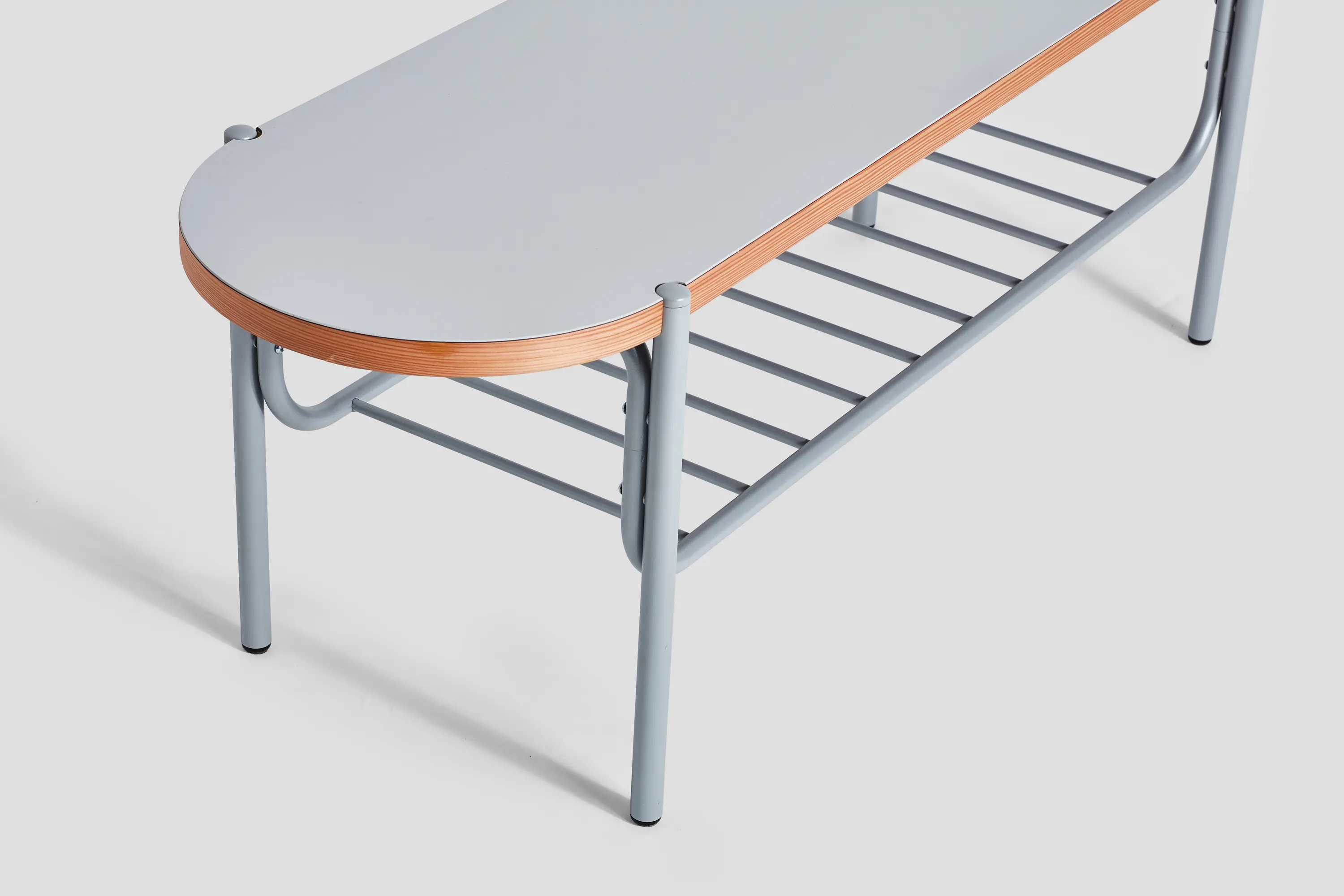 VG&P - Cloak Bench