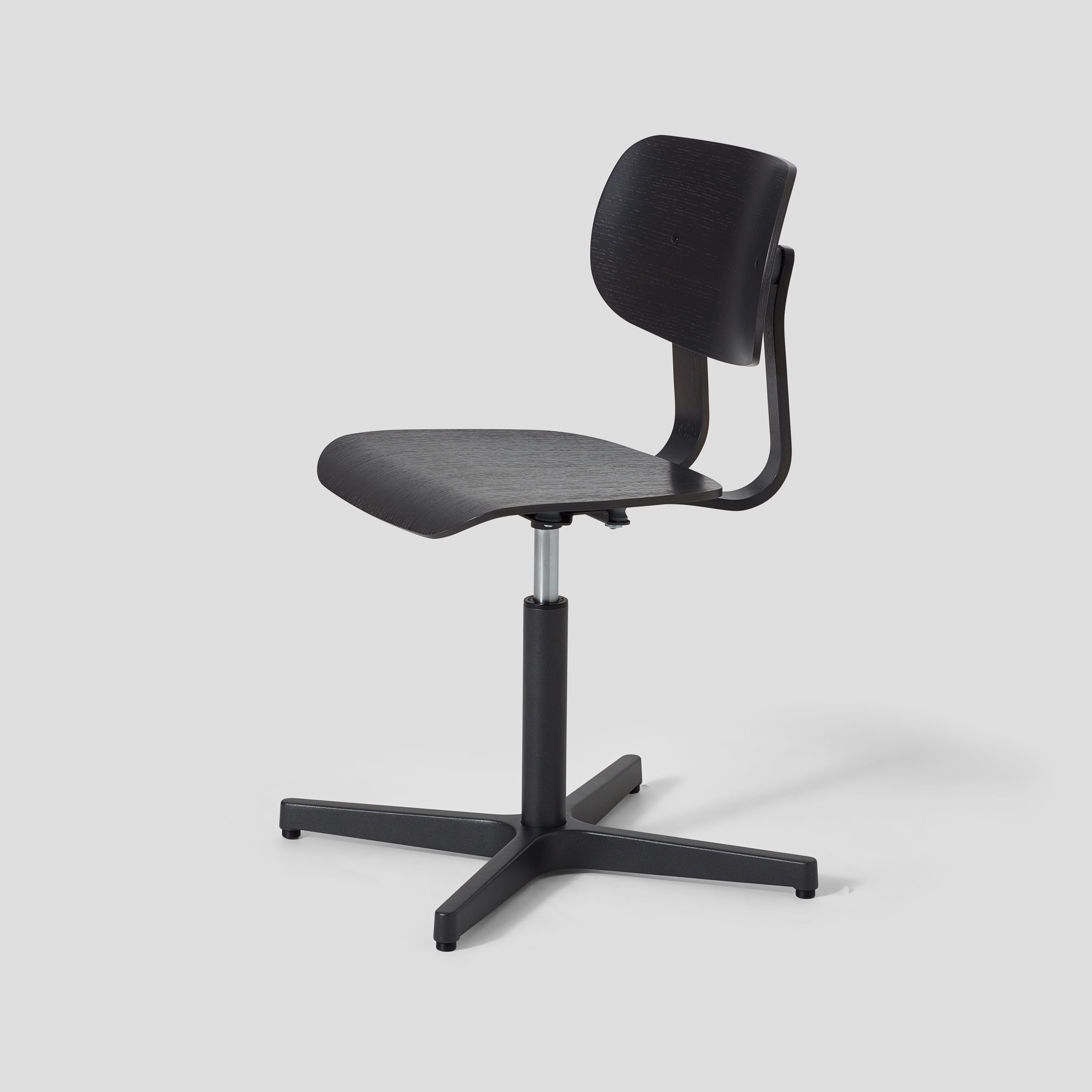 Produkt HD Chair With Pedestal des Herstellers VG&P anzeigen
