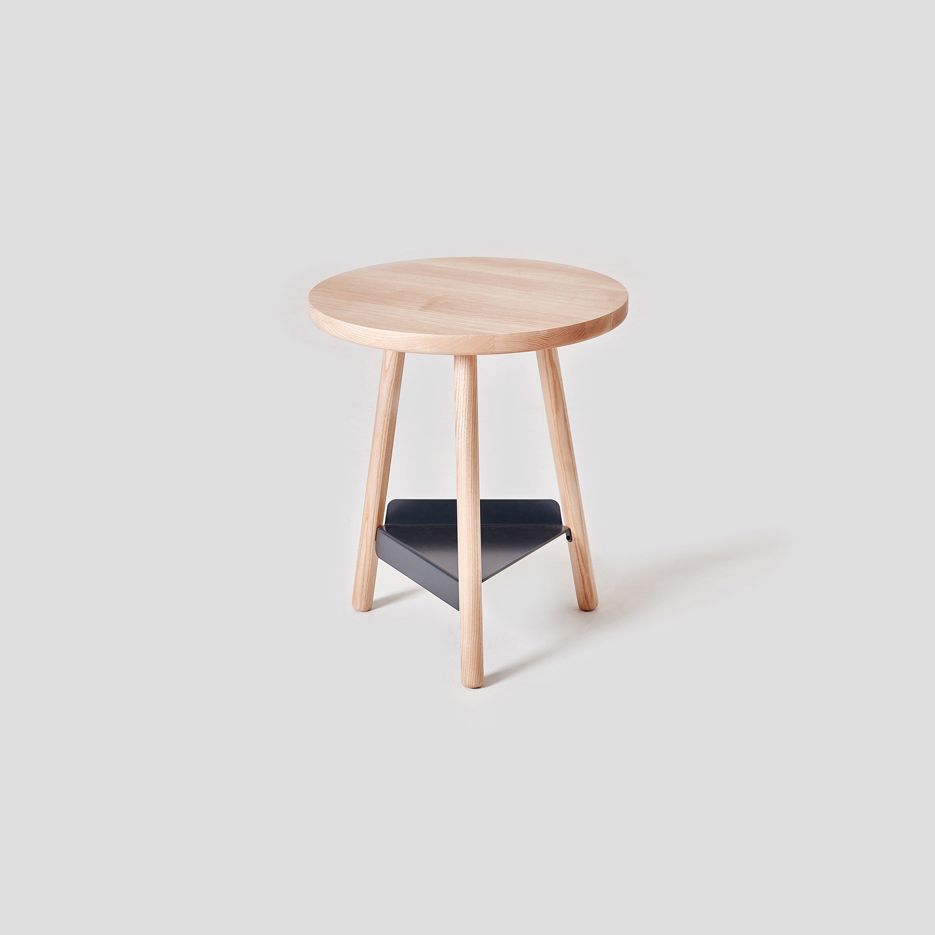 Afficher le produit Sixty Table du fabricant VG&P