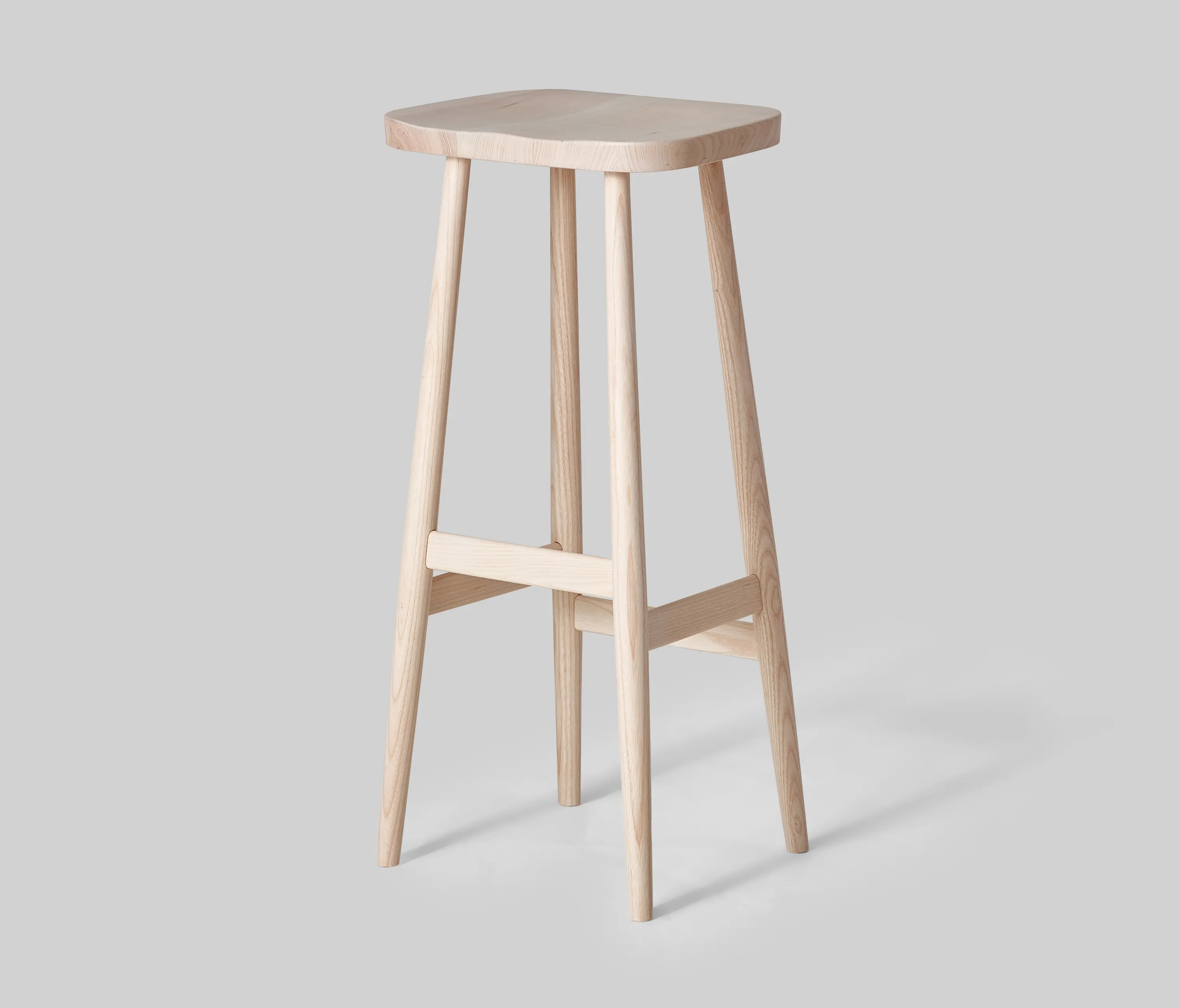 VG&P - Bird Stool