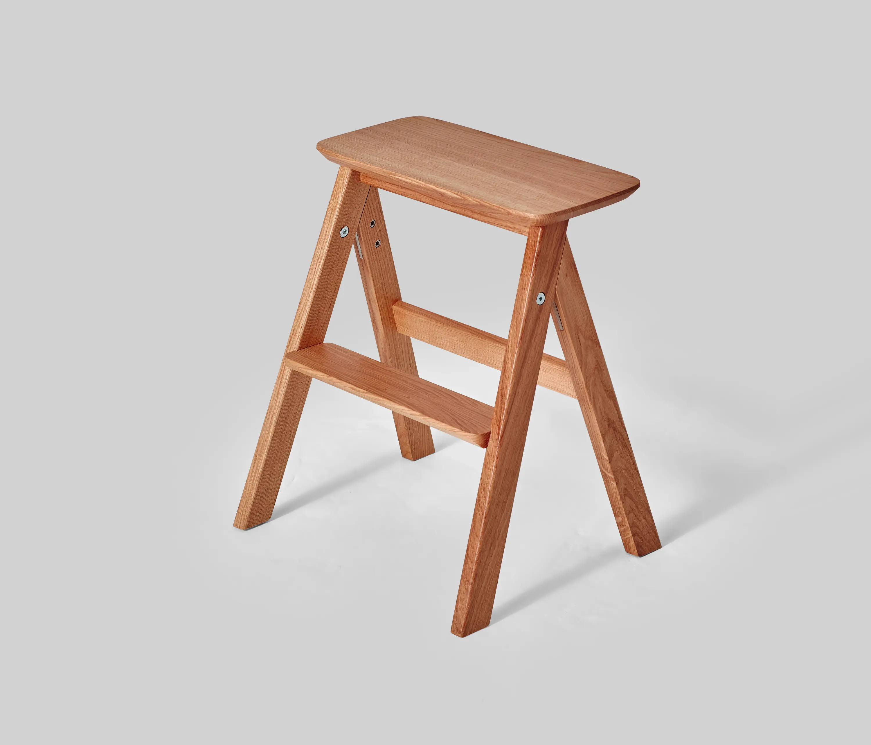 VG&P - SO/HO Kitchen Stool