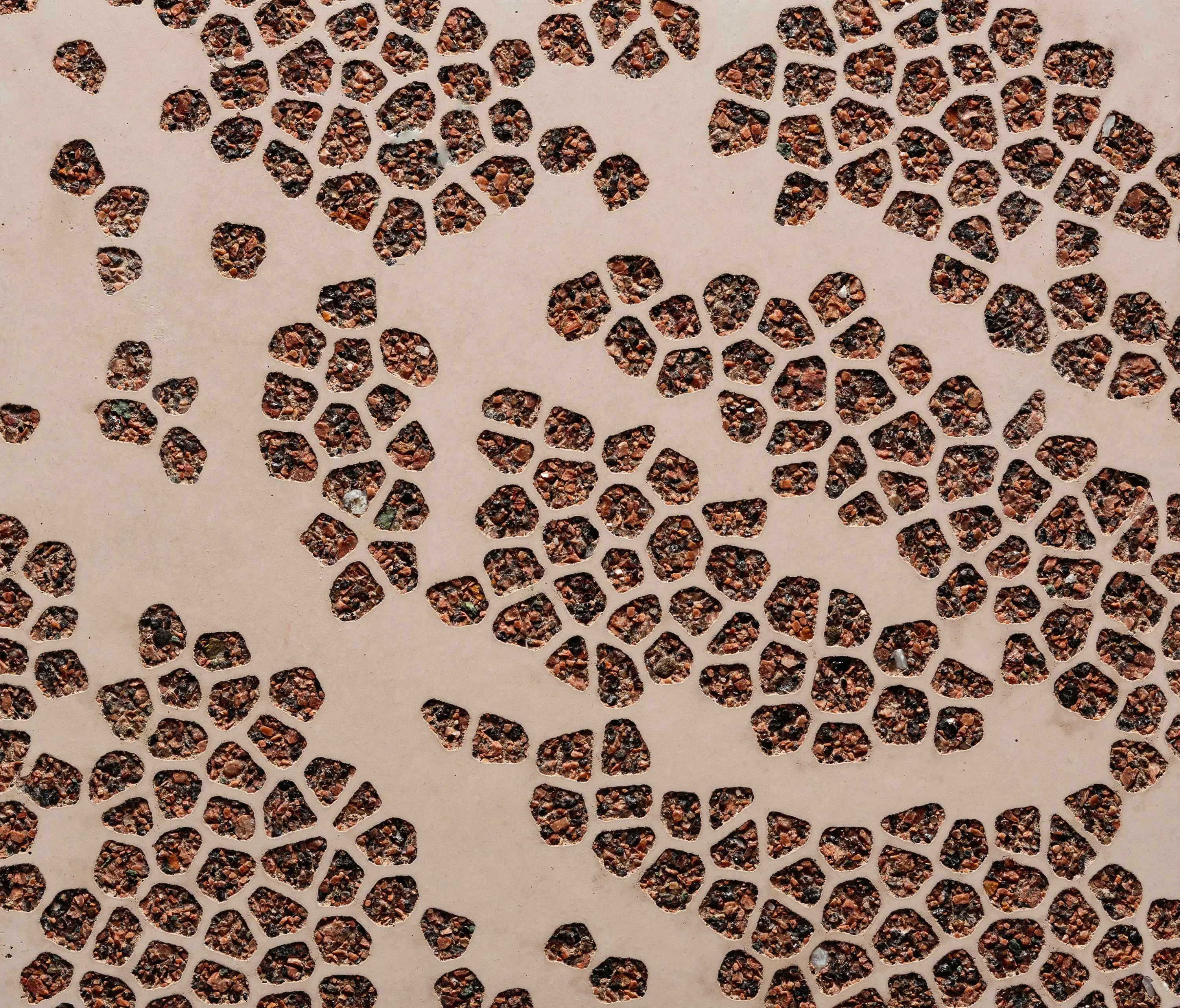 Graphic Concrete - GCFlow Mosaic Ellipse red cement - red aggregate