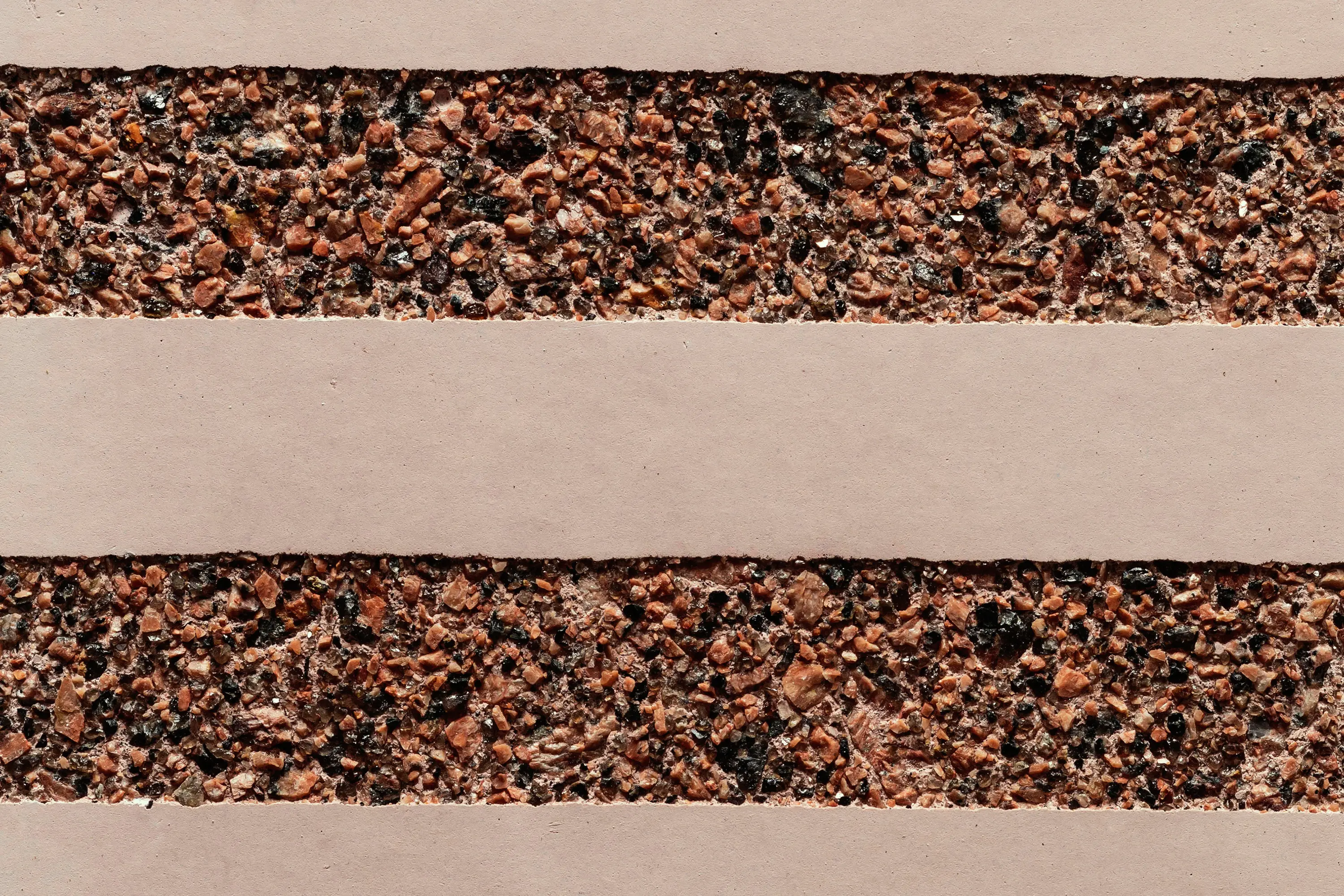 Graphic Concrete - GCGeo Stripes Horizontal red cement - red aggregate