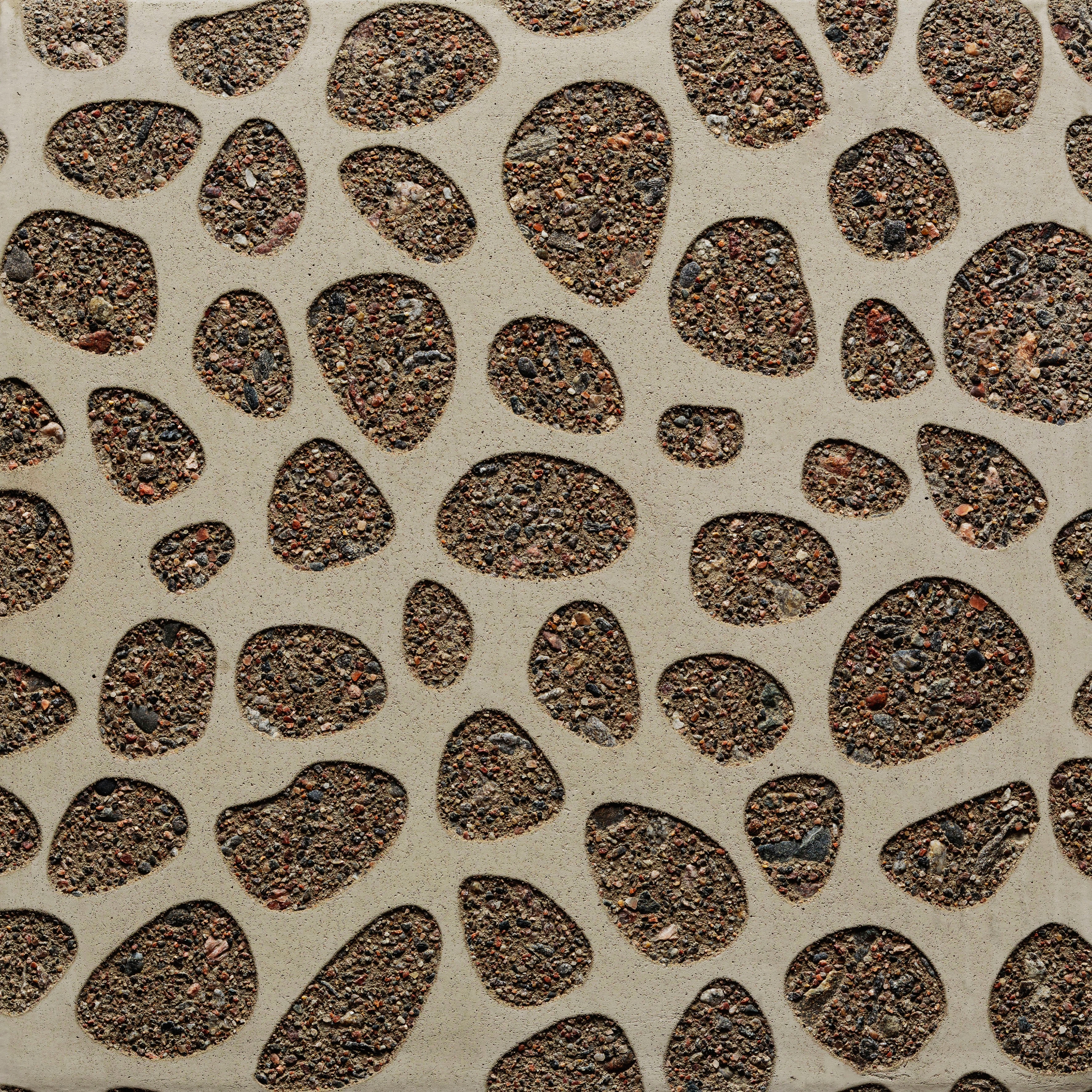 Afficher le produit GCNature Pebbles25 nega grey cement - natural aggregate du fabricant Graphic Concrete