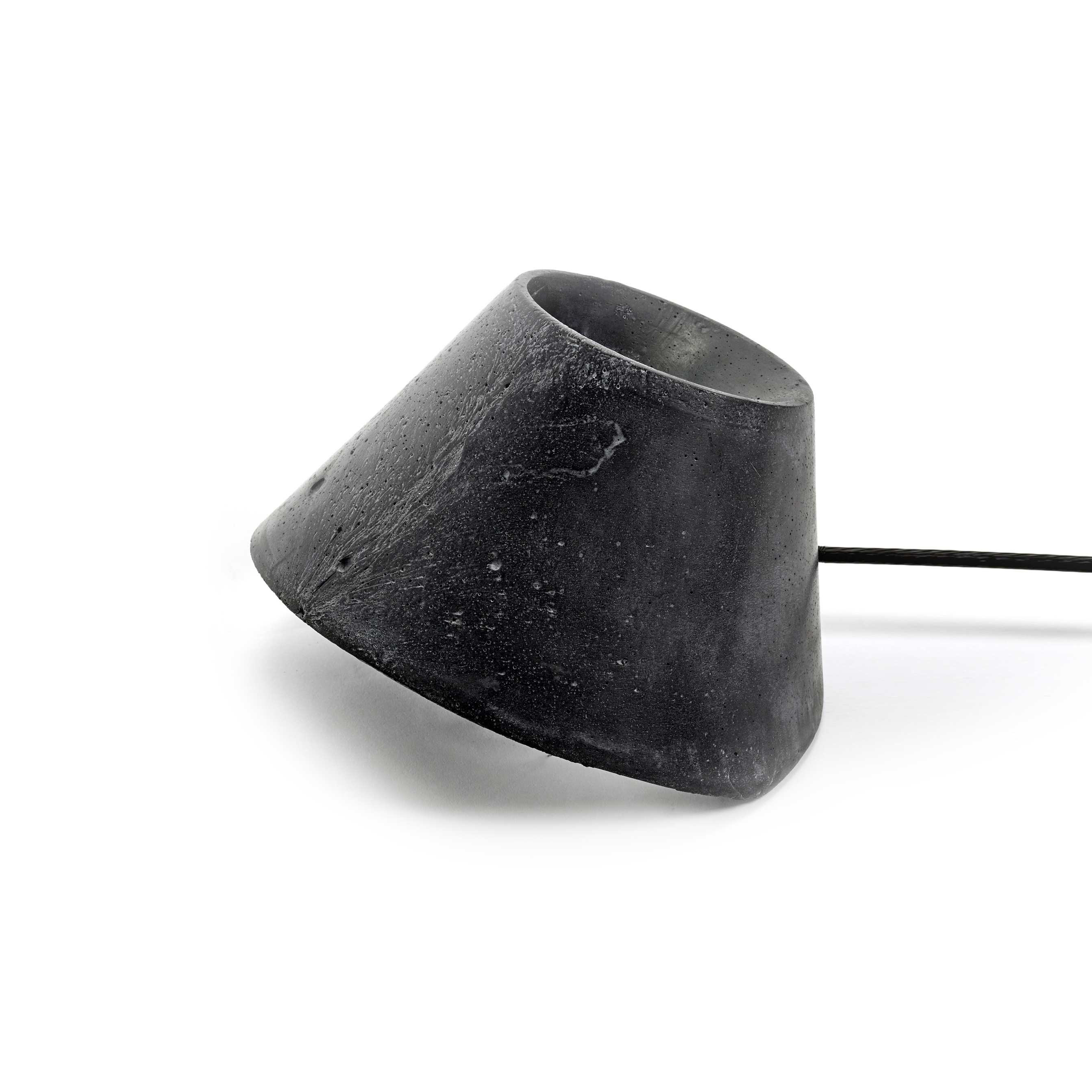 Display product Eaunophe Lamp Indoor L Black from manufacturer Serax