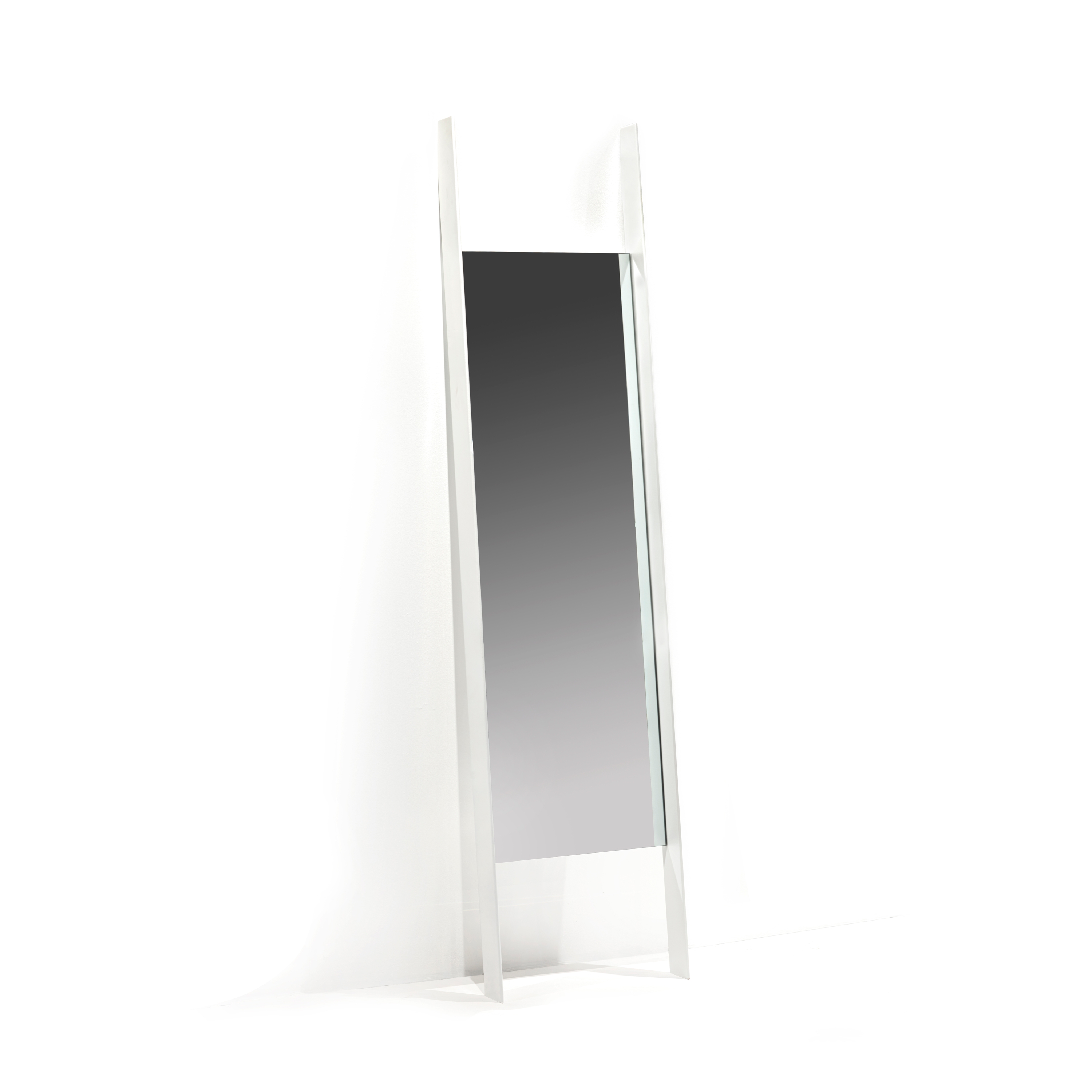 Interior Design by Bea Mombaers Mirror 1 White