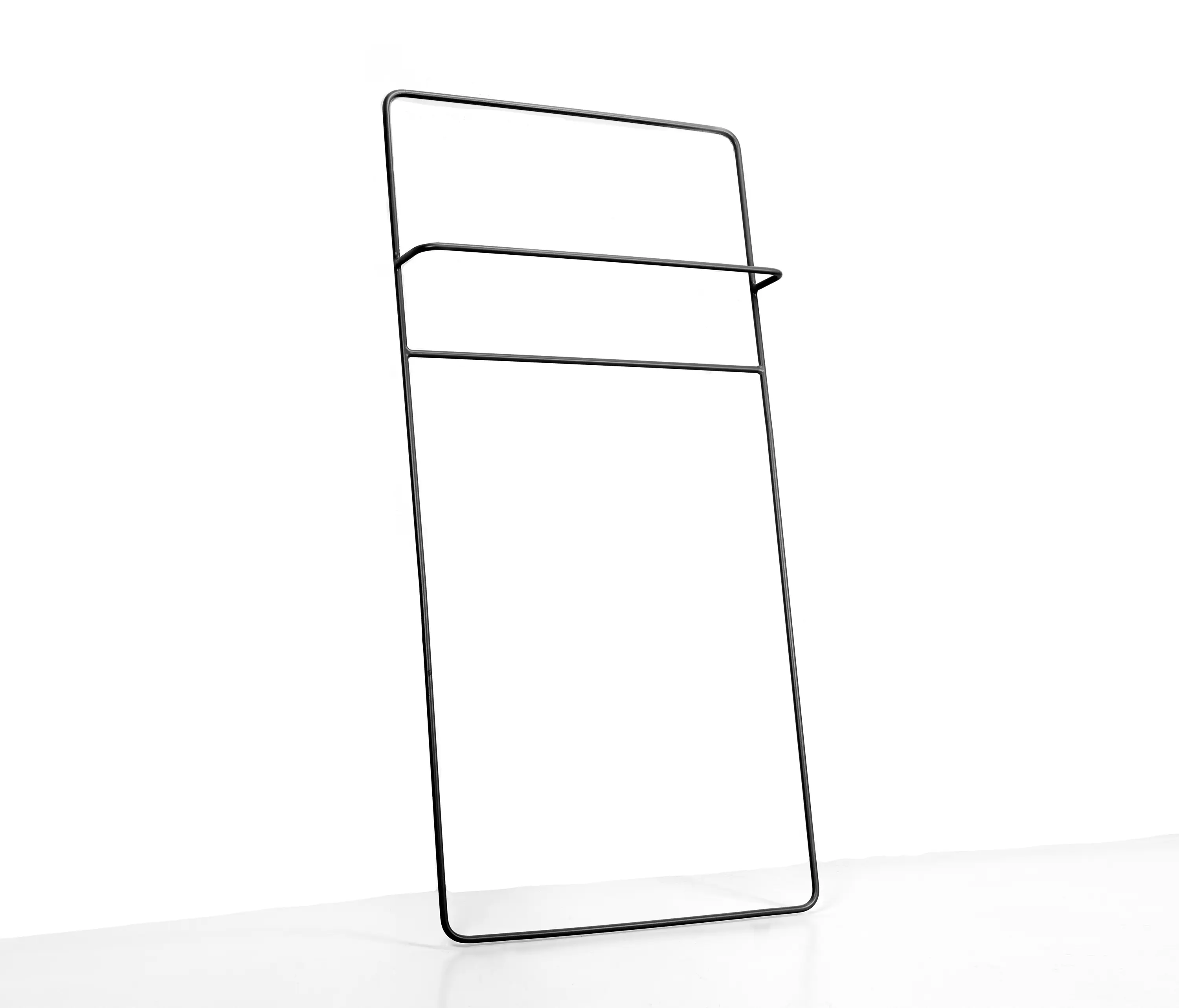 Serax - Juno Towel Rack Low Black