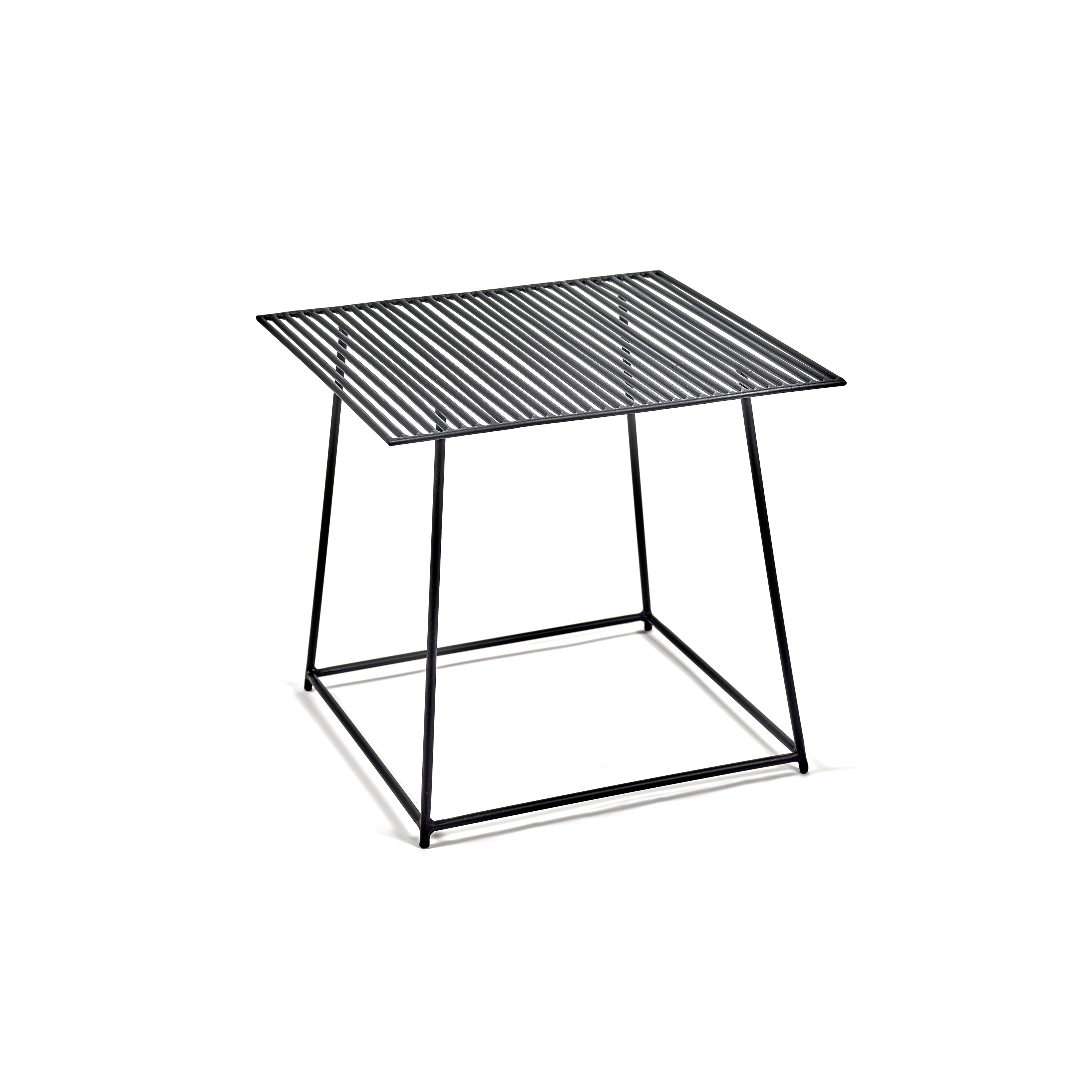 Mostra il prodotto Metal Side Table Black Filippo del produttore Serax
