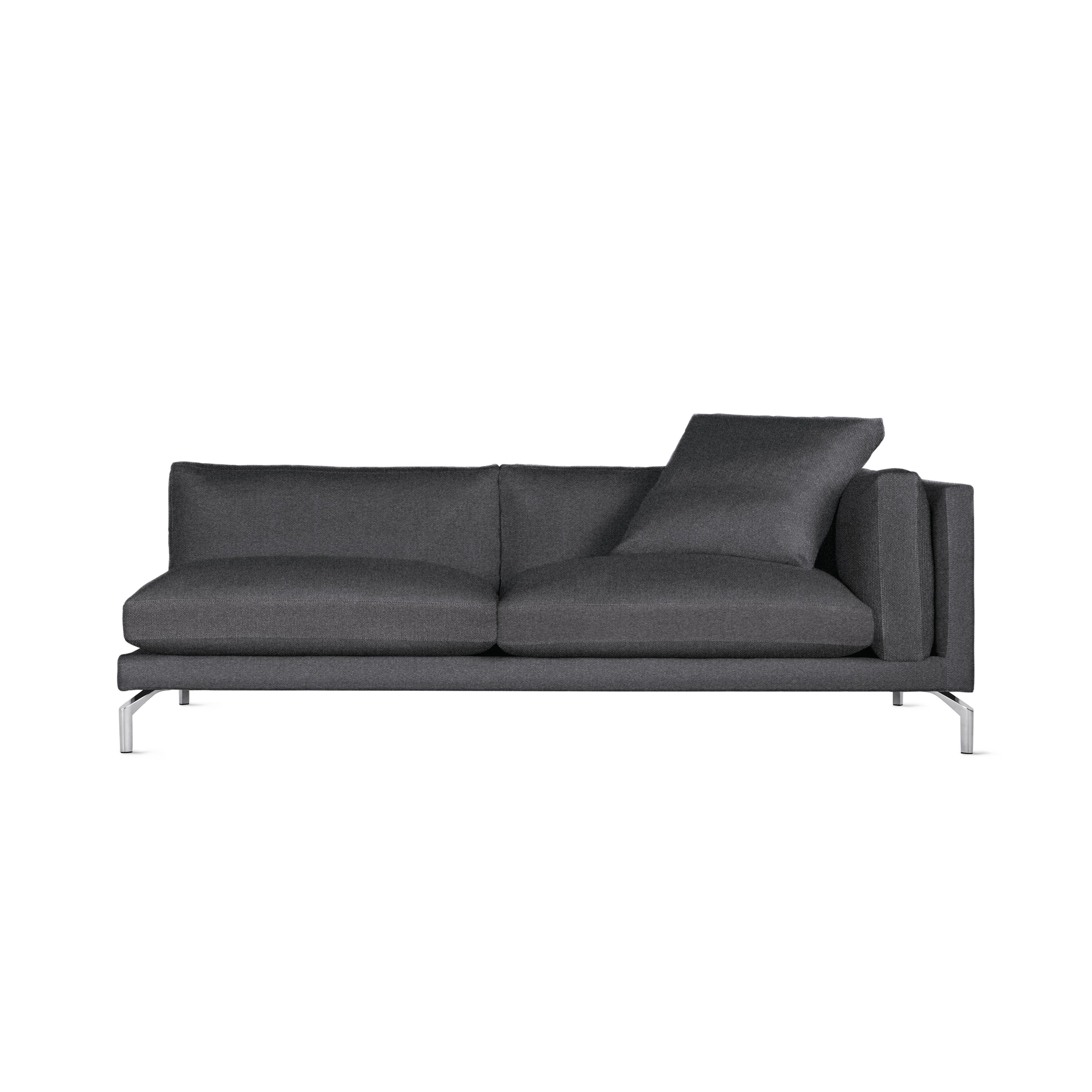 Mostrar el producto Como One-Arm Sofa in Fabric, Right del fabricante Design Within Reach