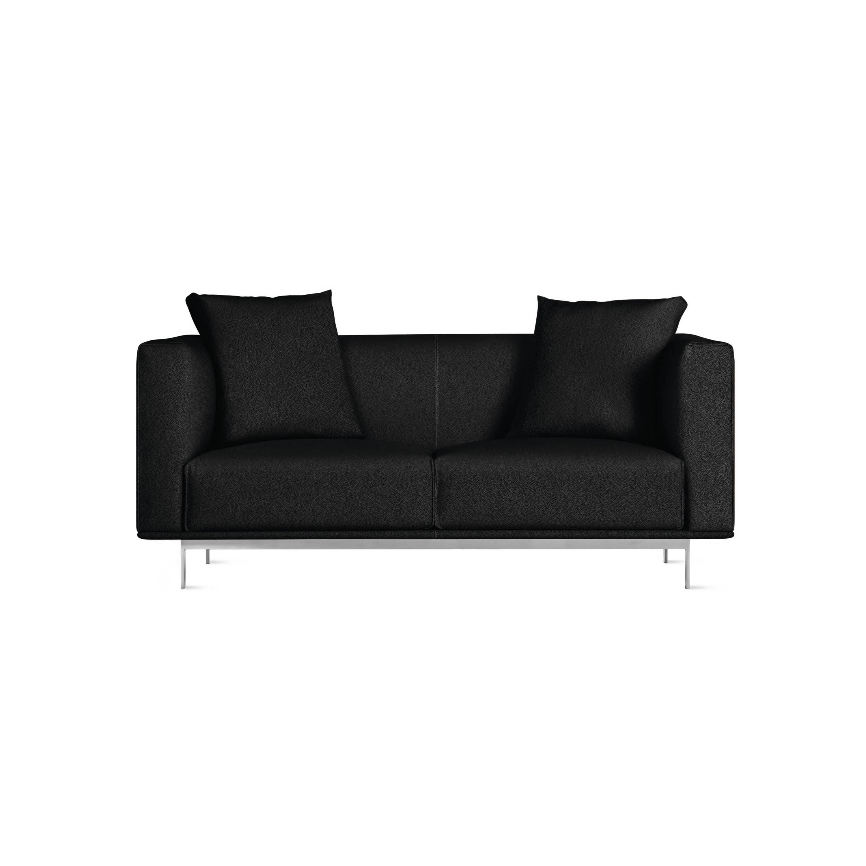 Produkt Bilsby Two-Seater Sofa in Leather des Herstellers Design Within Reach anzeigen