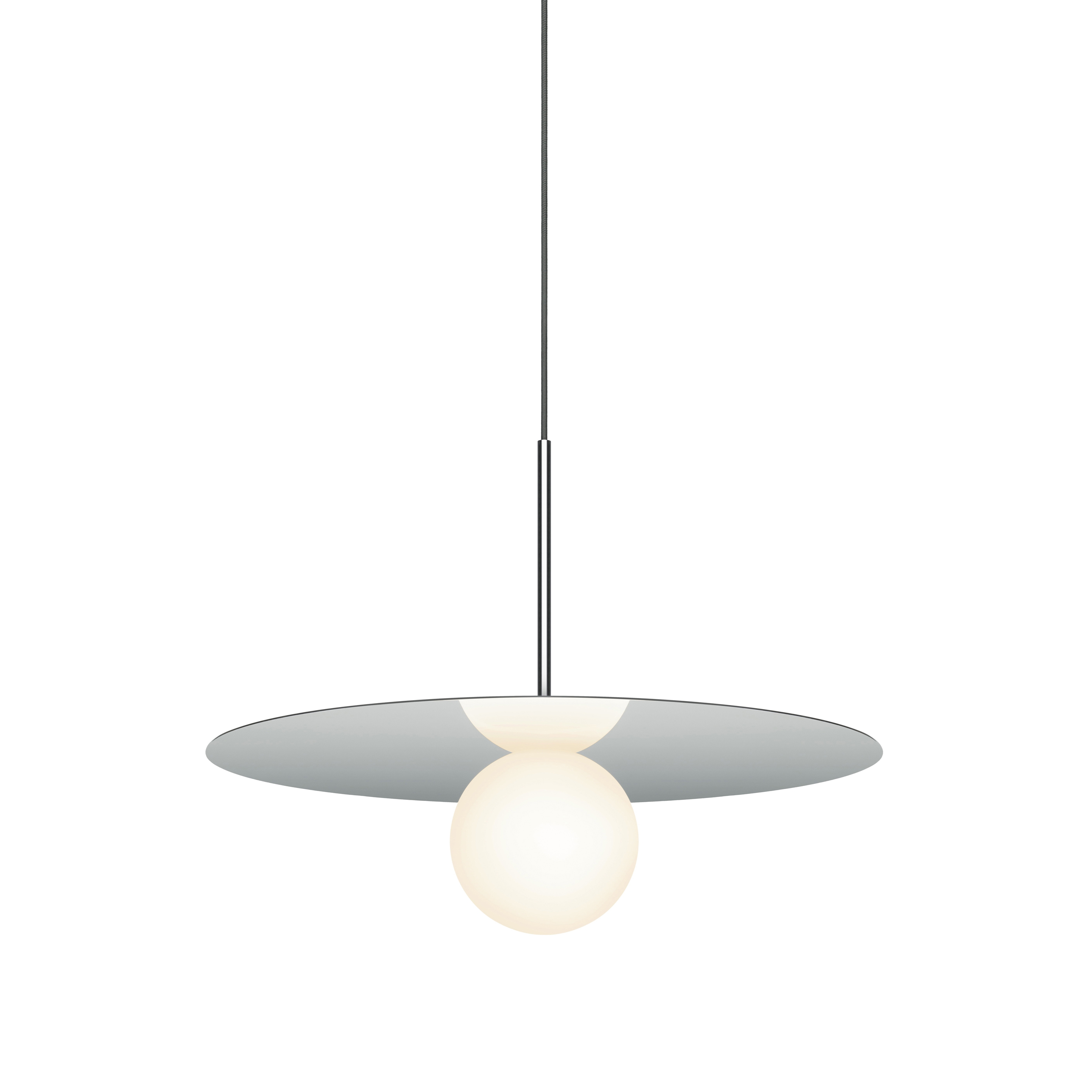 Vertoon produk Bola Pendant van vervaardiger Design Within Reach