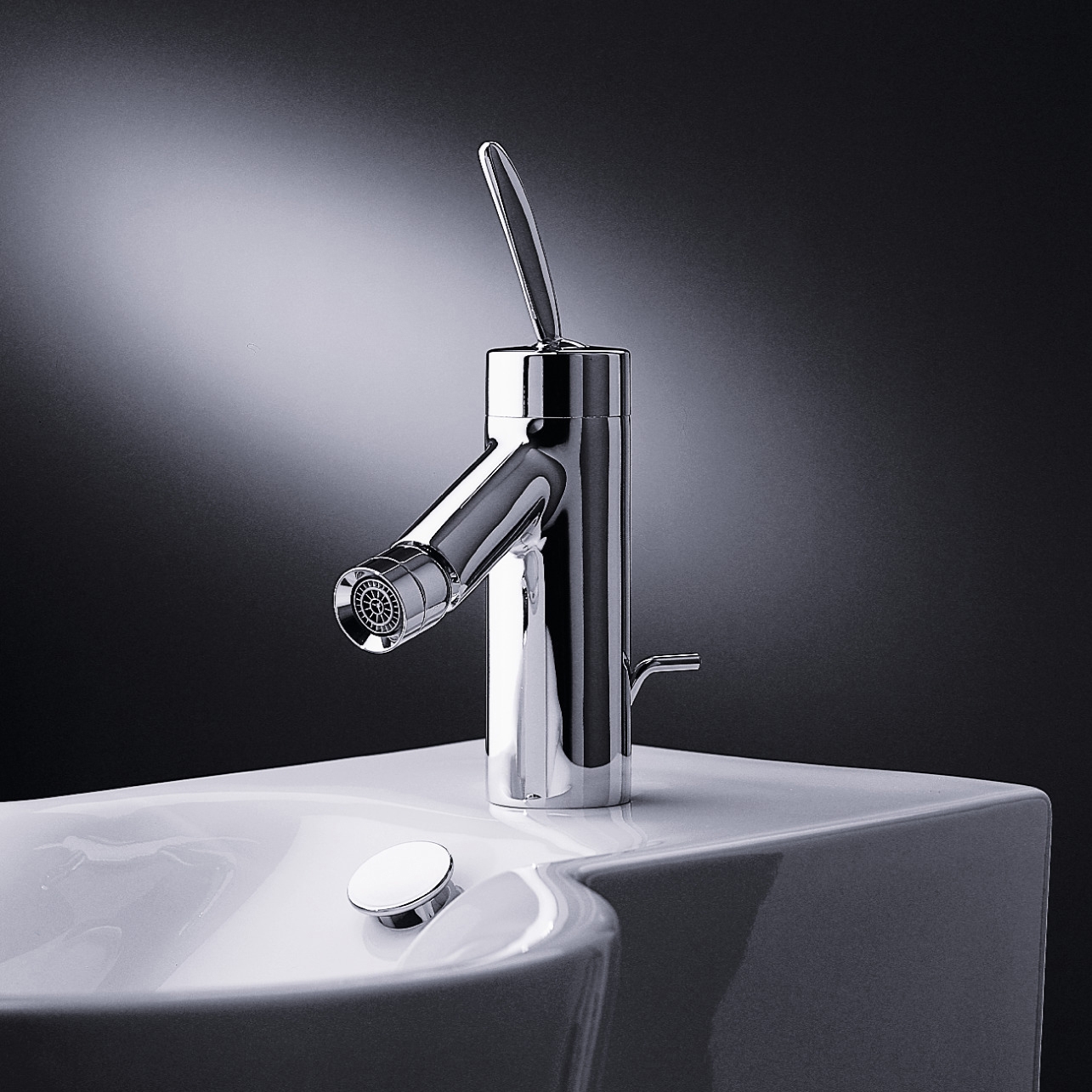 Display product AXOR Starck Classic Single Lever Bidet Mixer DN15 from manufacturer AXOR