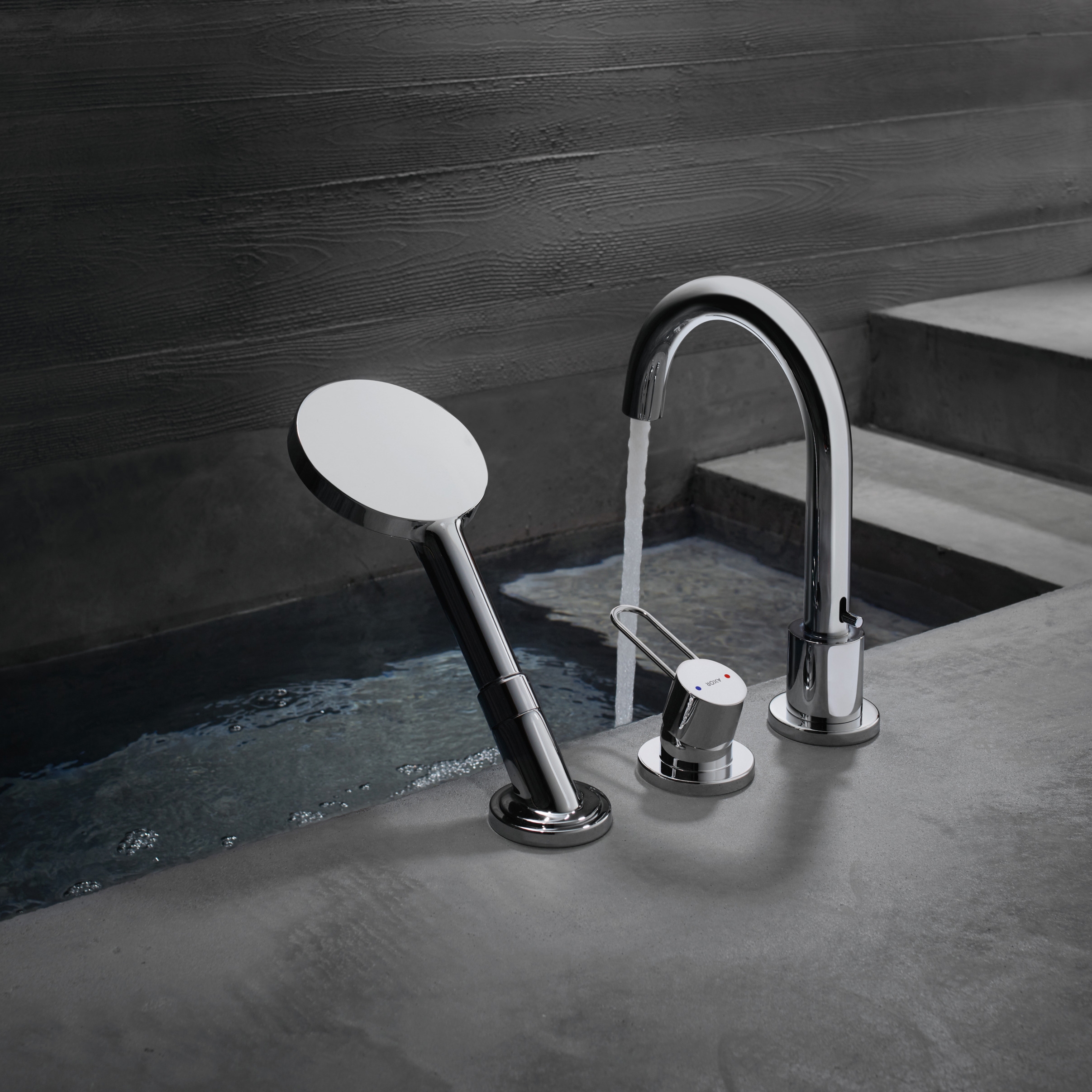 Display product AXOR Uno 3-hole rim mounted bath mixer loop handle from manufacturer AXOR