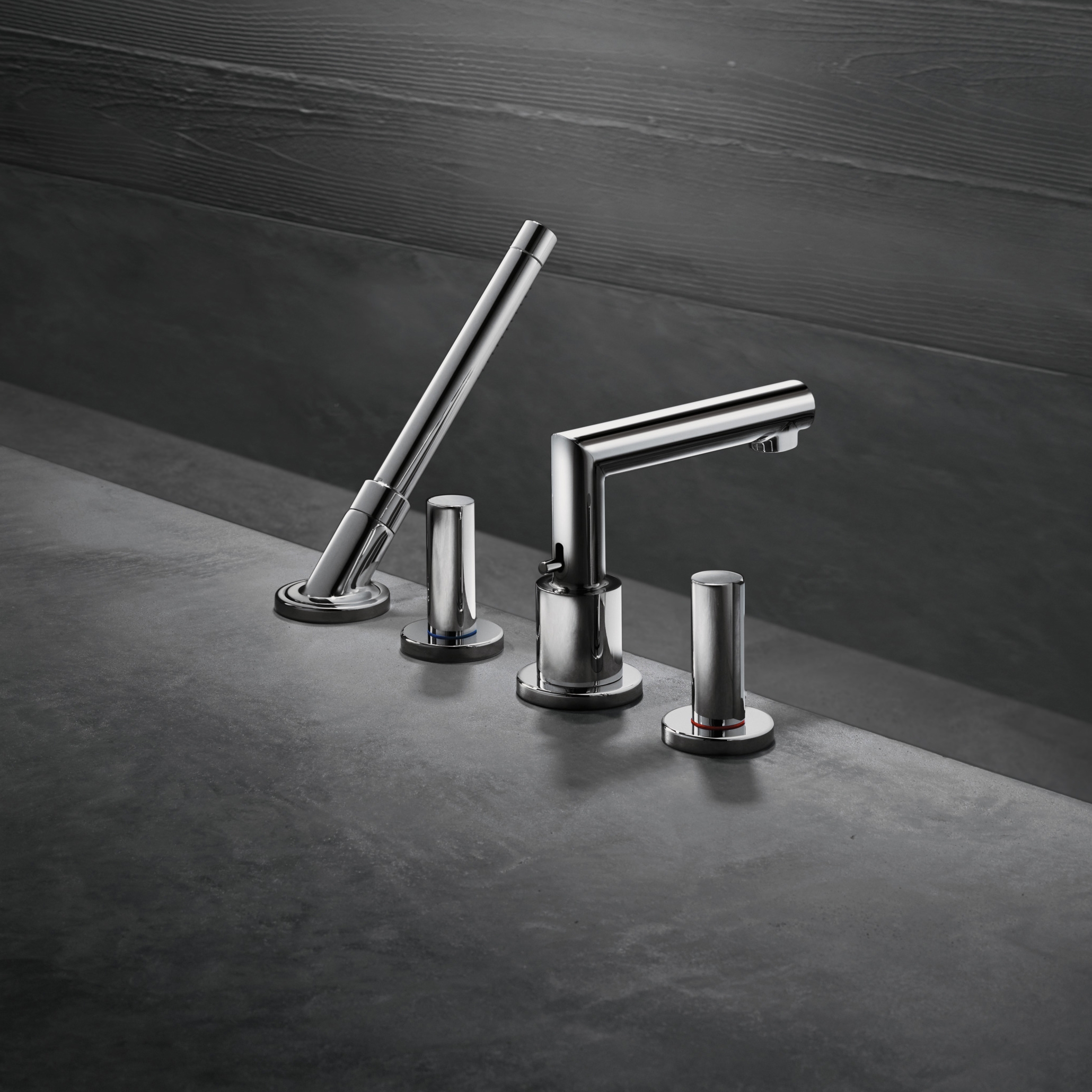 Mostra il prodotto AXOR Uno 4-hole rim mounted bath mixer zero handle del produttore AXOR