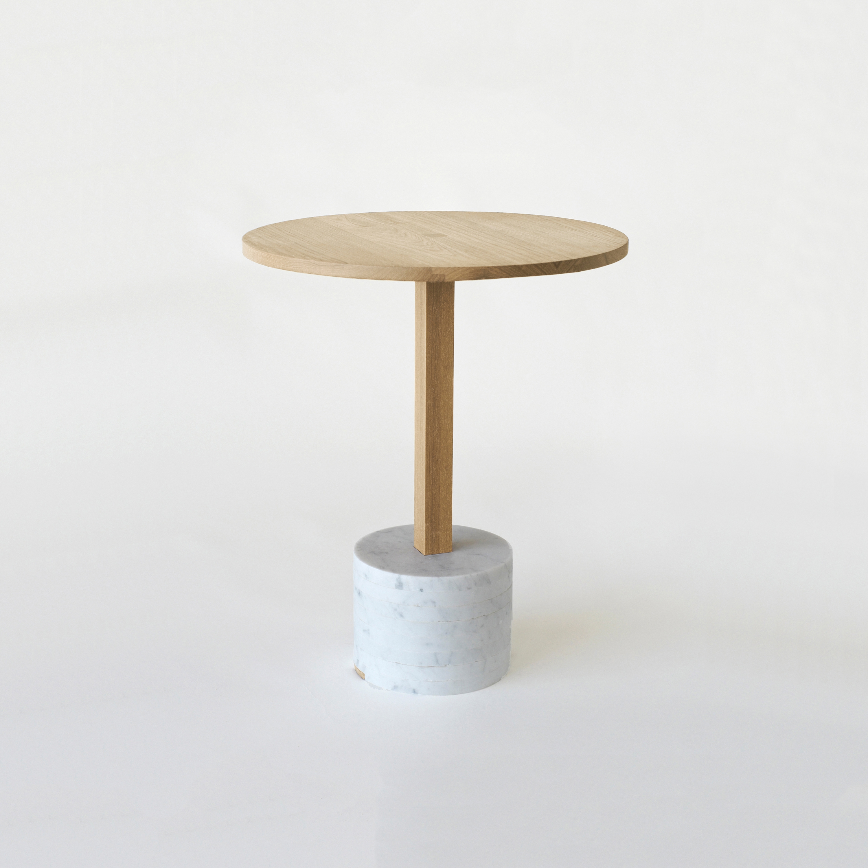 Afficher le produit Foundation Table du fabricant Fort Standard