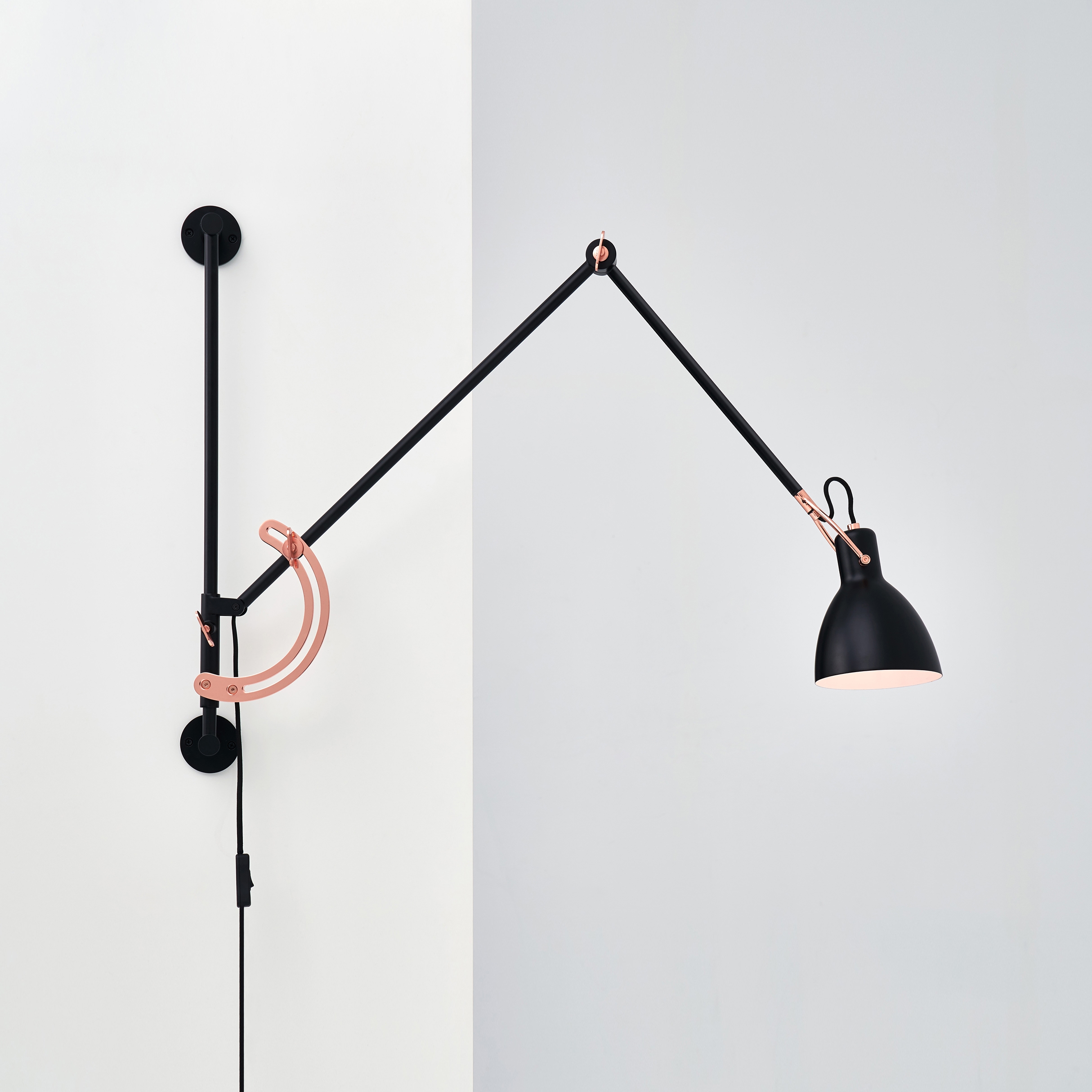 WALL LIGHTS