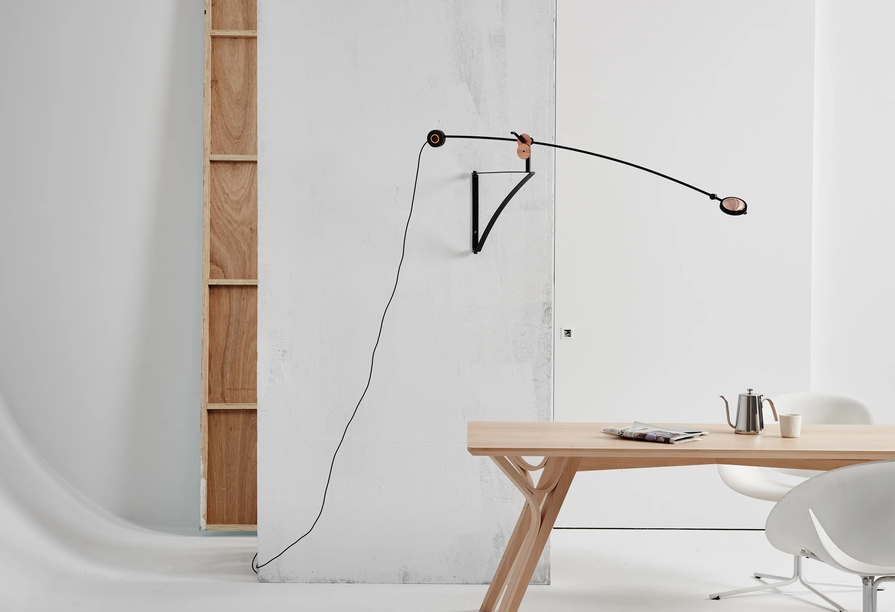 SEEDDESIGN - Planet Desk Lamp