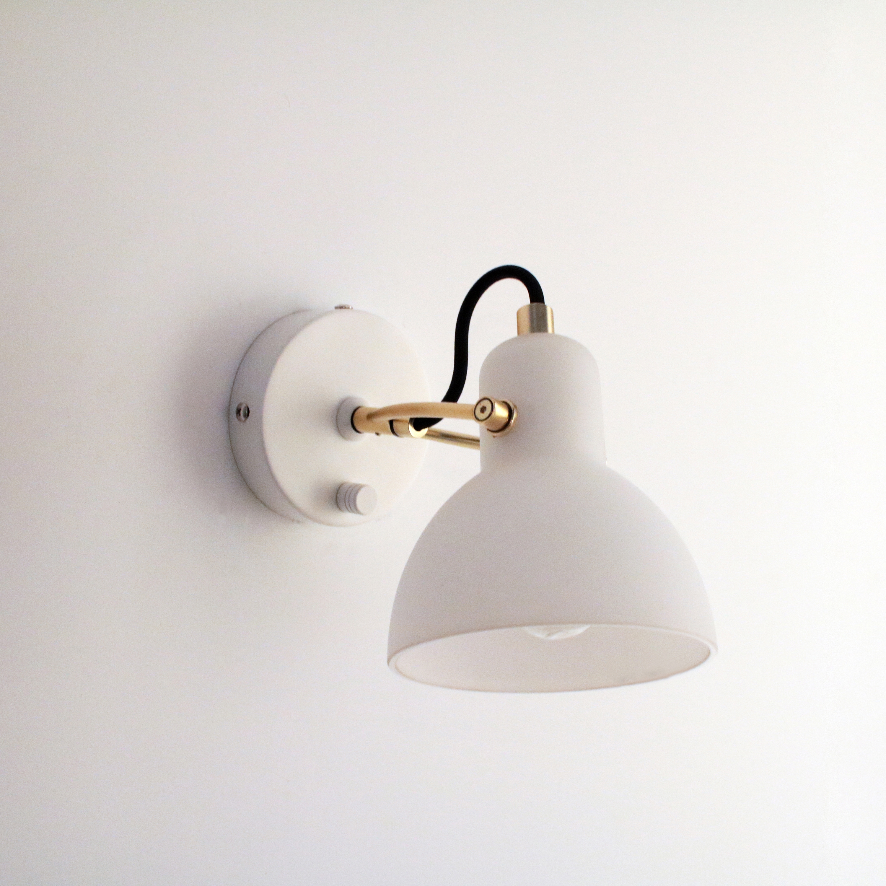 Display product Laito Opal Wall from manufacturer SEEDDESIGN