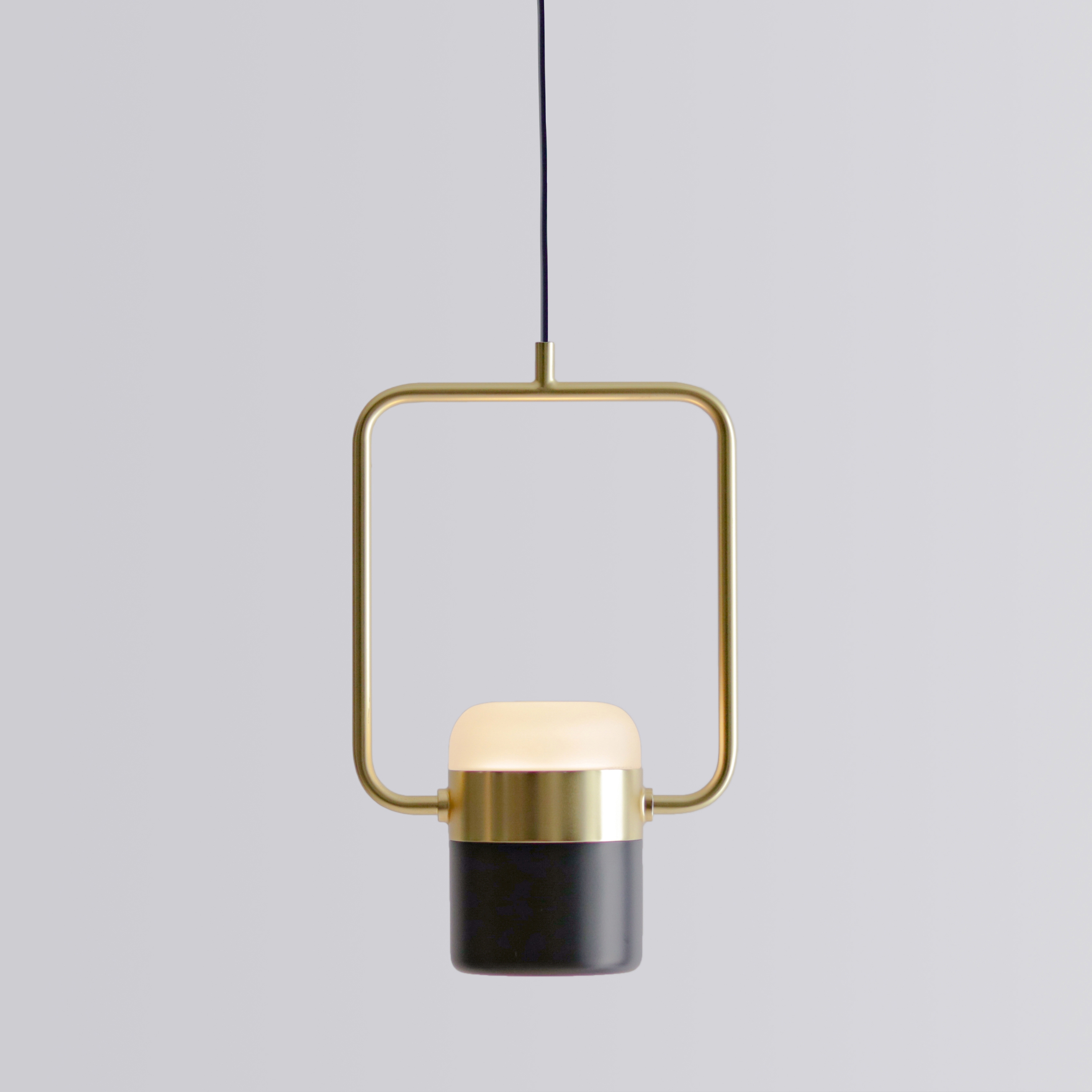 Mostra il prodotto Ling PV del produttore SEEDDESIGN
