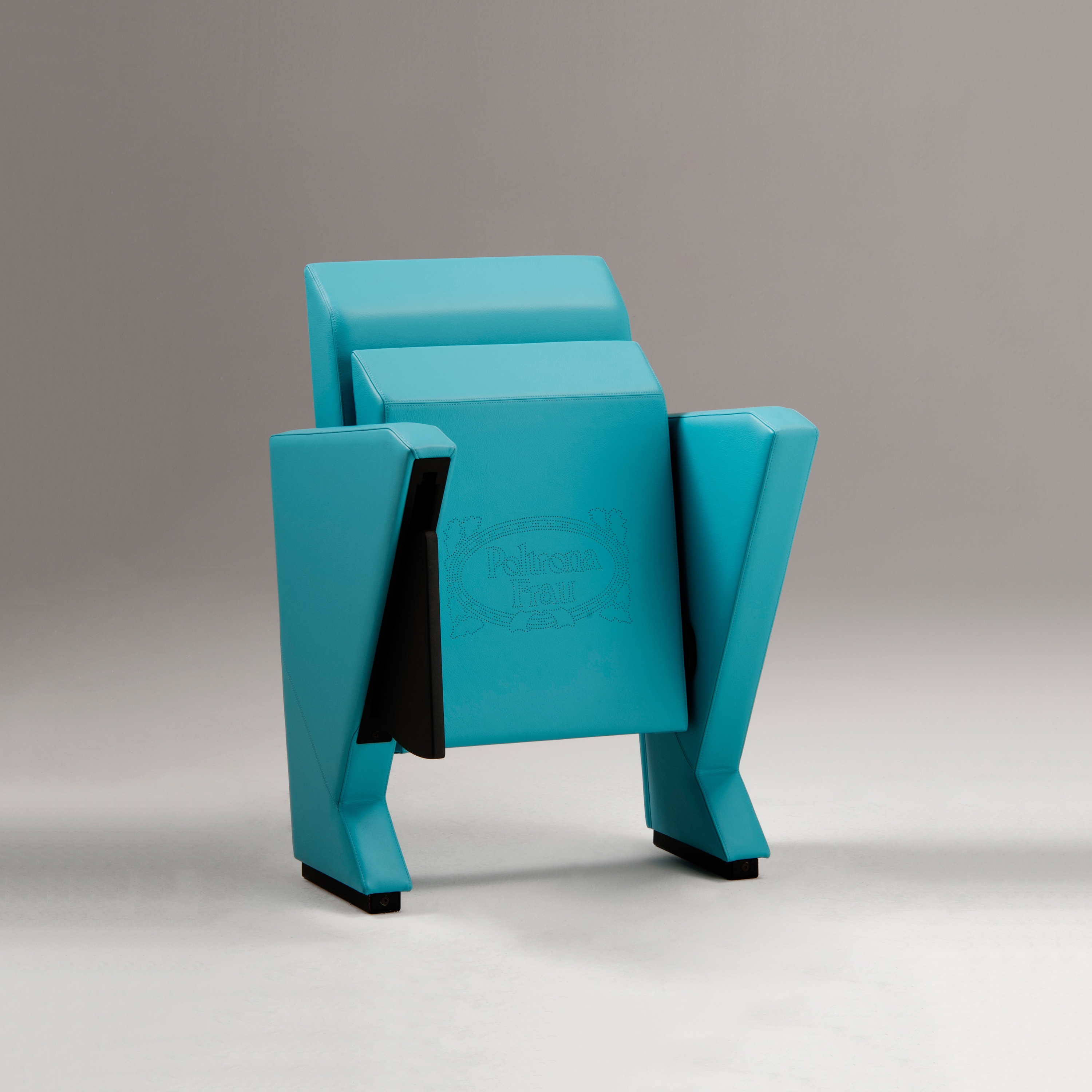 Produkt Tangram des Herstellers Poltrona Frau Group Contract Division anzeigen