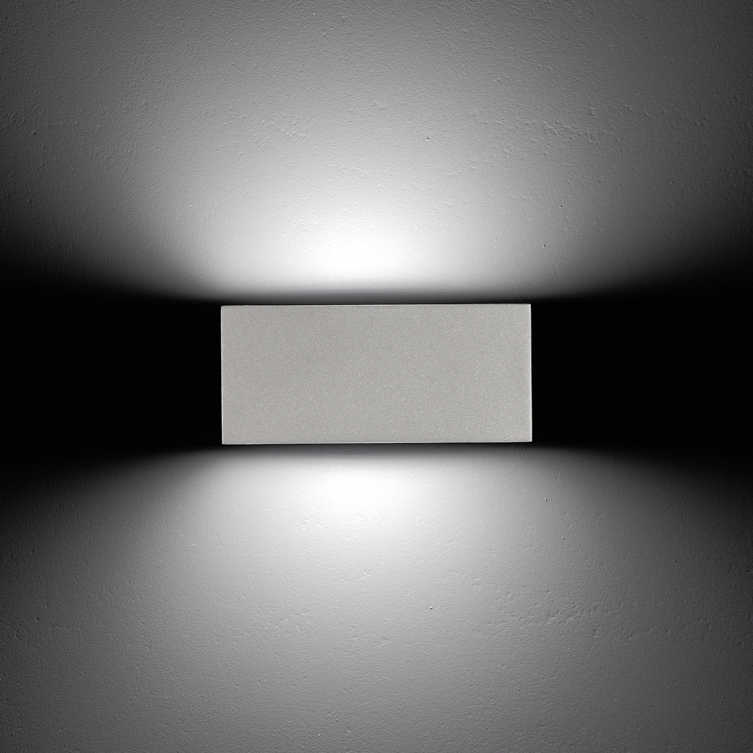 Mostrar el producto Midna / Bidirectional del fabricante Ares