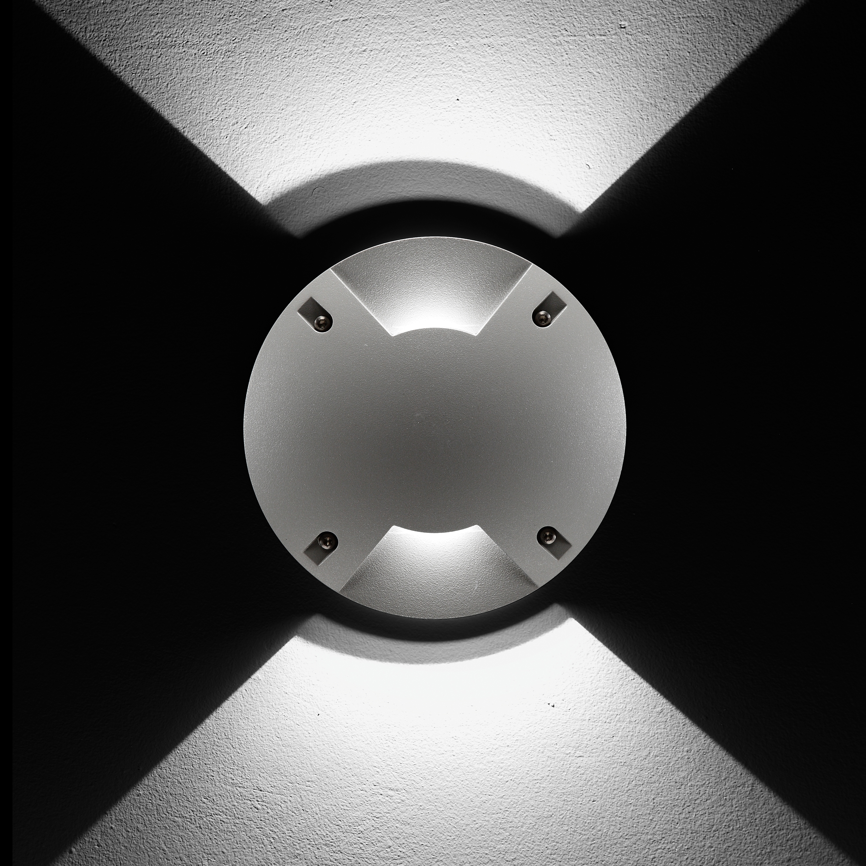 Display product Kamino 180 Power LED / Two Emissions from manufacturer Ares
