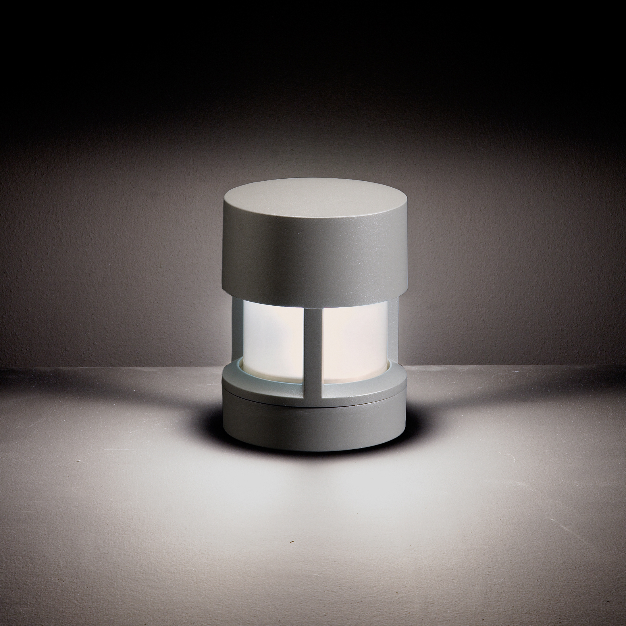 Display product Silvia / Sandblasted Glass - 360° Emission from manufacturer Ares