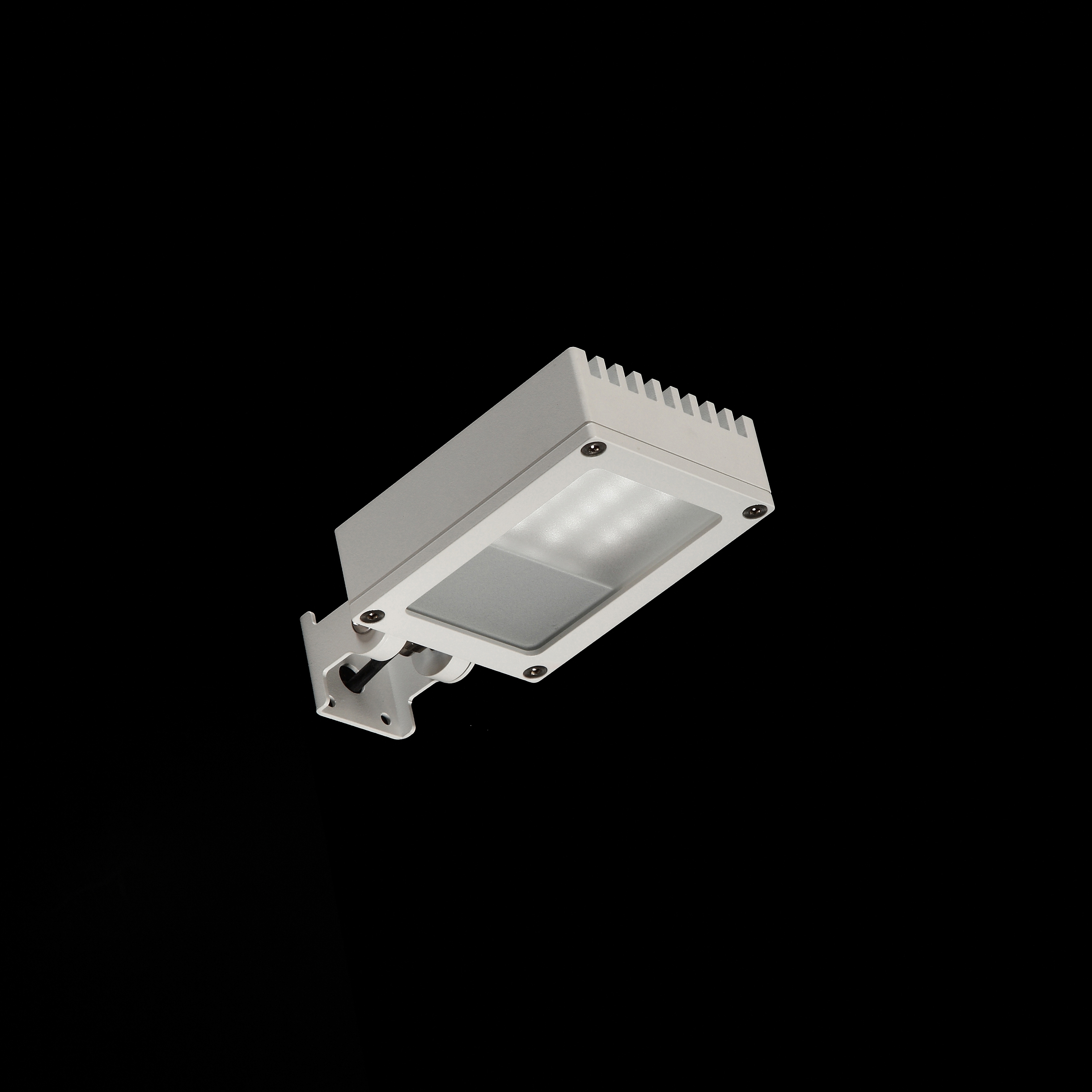 Mostrar el producto Perseo 4 Mid-Power LED / Adjustable - Sandblasted Glass del fabricante Ares