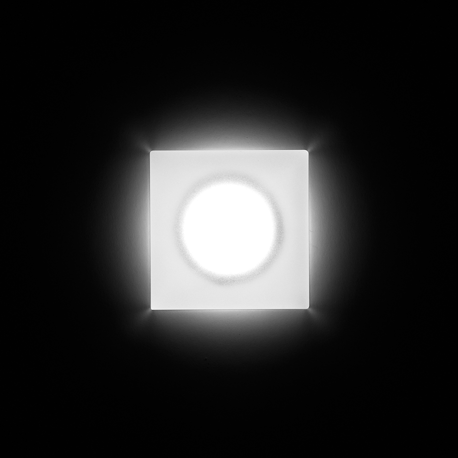 Produkt Sigma Power LED / Square Methacrylate Diffuser des Herstellers Ares anzeigen