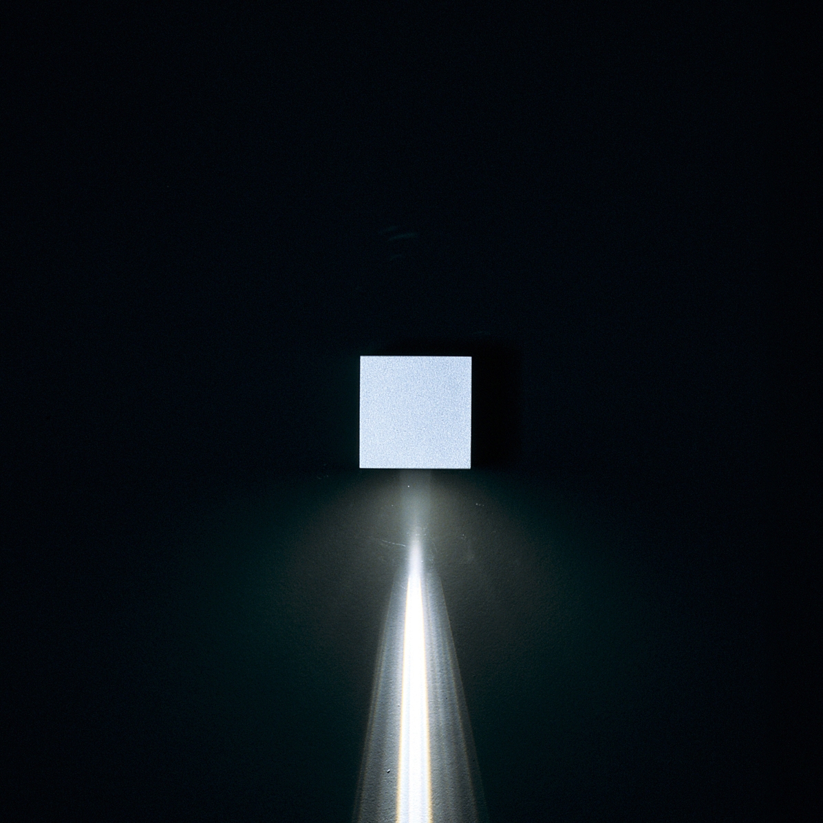 Vertoon produk Leo 80 / Unidirectional - Narrow Beam 10° - Convex Lens van vervaardiger Ares