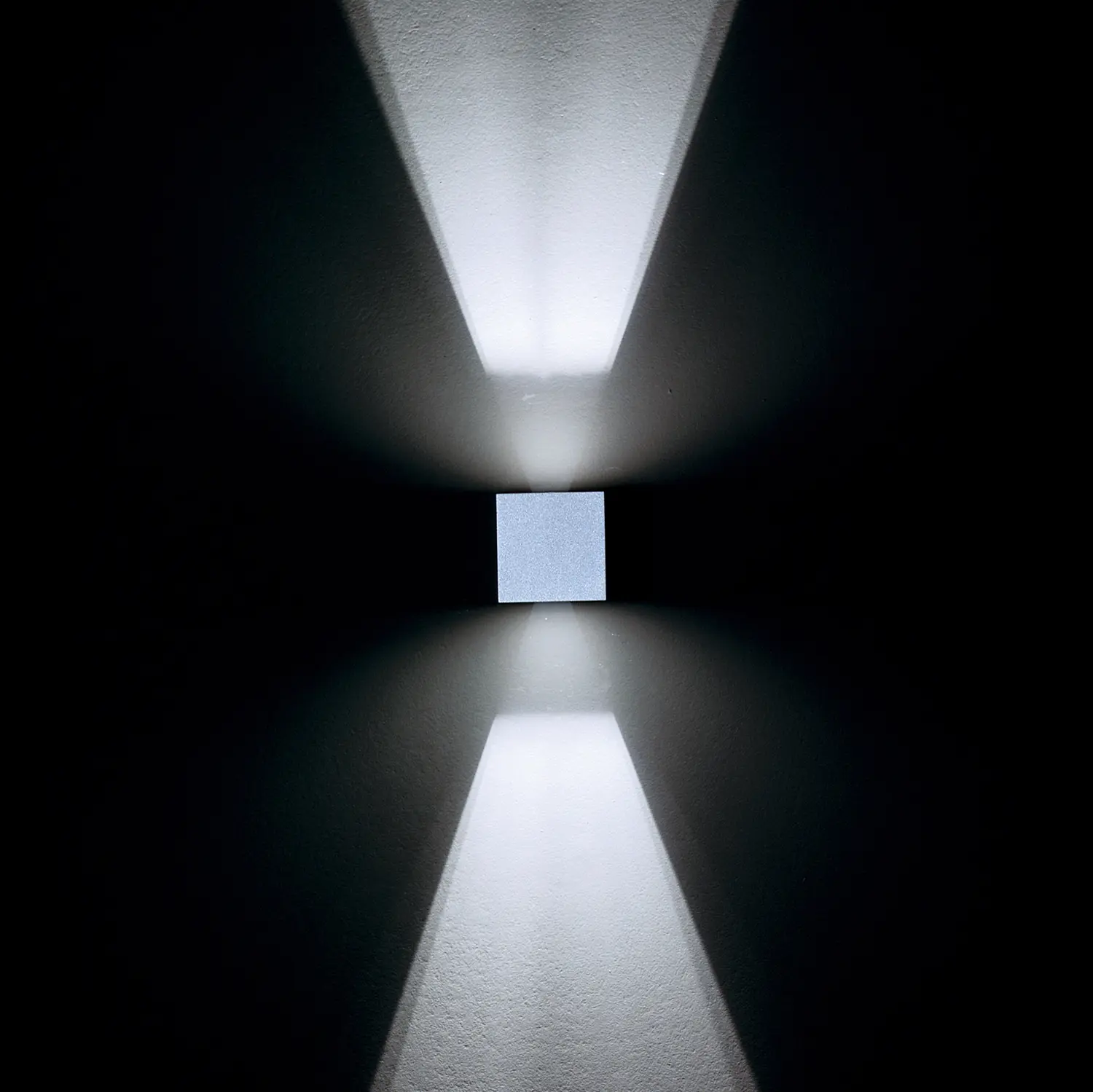 Ares - Leo 80 / Bidirectional - Medium Beam 40°