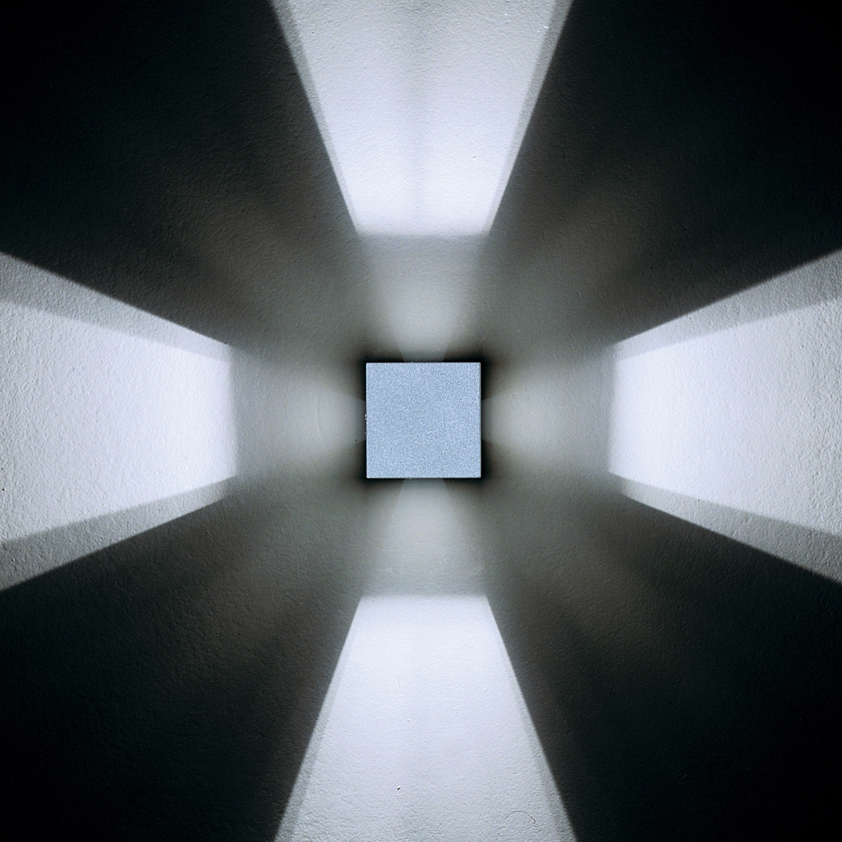 Vertoon produk Leo 80 / Omnidirectional - Medium Beam 40° van vervaardiger Ares