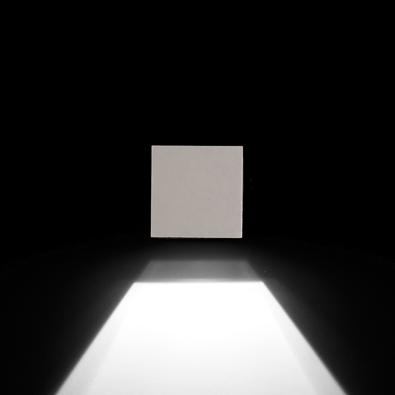Produkt Leo 120 Power LED / Unidirectional - Wide Beam 65° des Herstellers Ares anzeigen