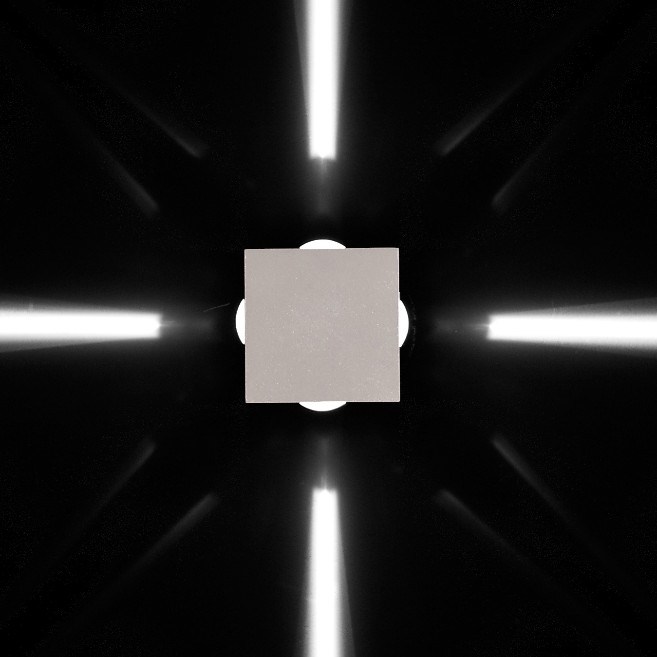 Produkt Leo 120 / Omnidirectional - Narrow Beam 4° - Convex Lens des Herstellers Ares anzeigen