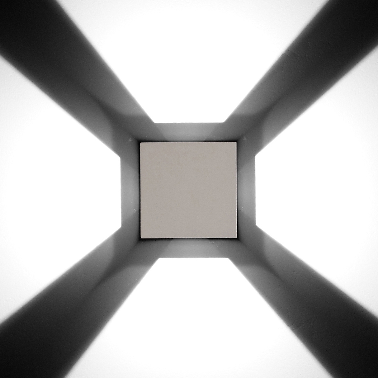 Produkt Leo 120 Power LED / Omnidirectional - Wide Beam 65° des Herstellers Ares anzeigen
