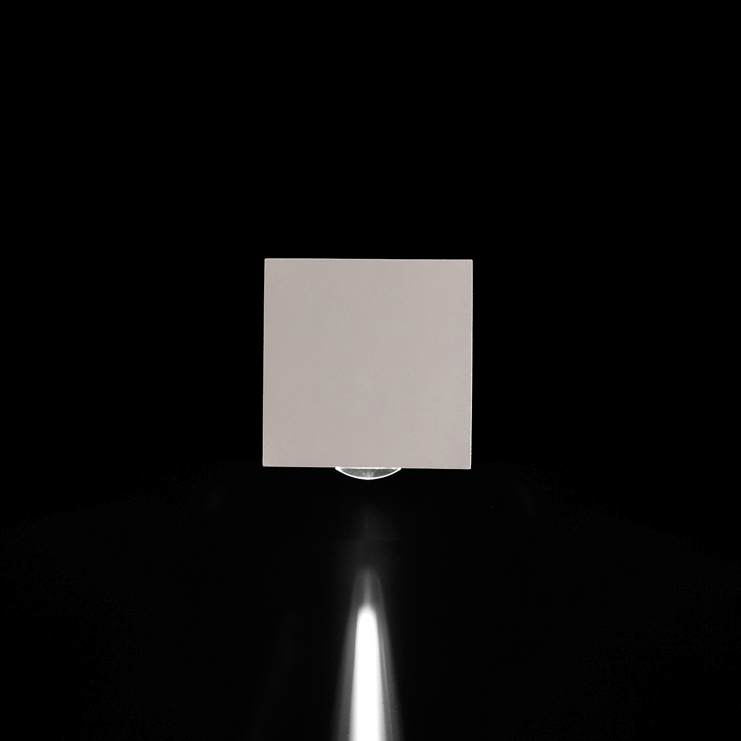 Afficher le produit Leo 160 / Unidirectional - Narrow Beam 4° - Convex Lens du fabricant Ares