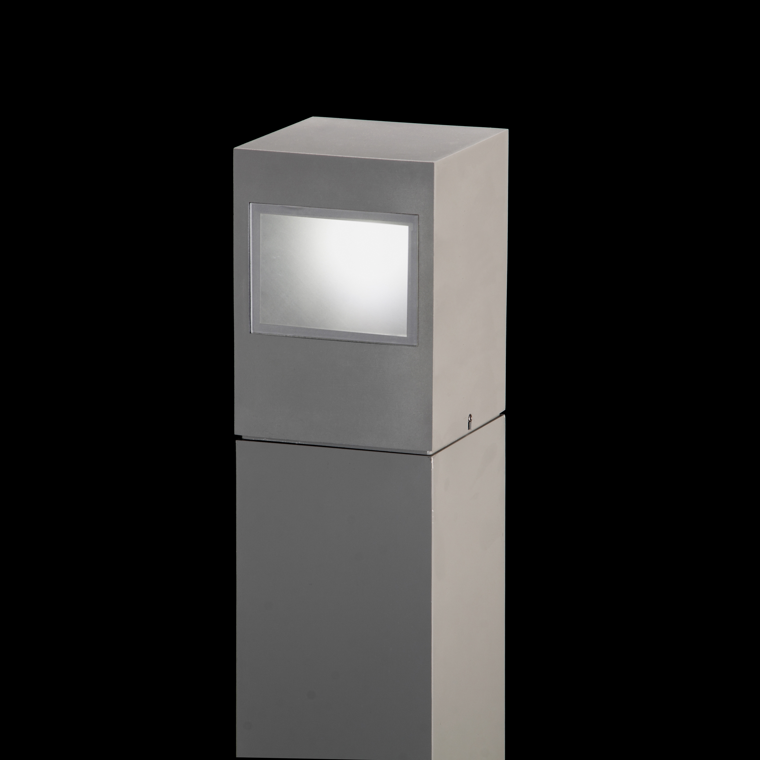 Produkt Leo 160 on post / Unidirectional - Sandblasted Glass des Herstellers Ares anzeigen