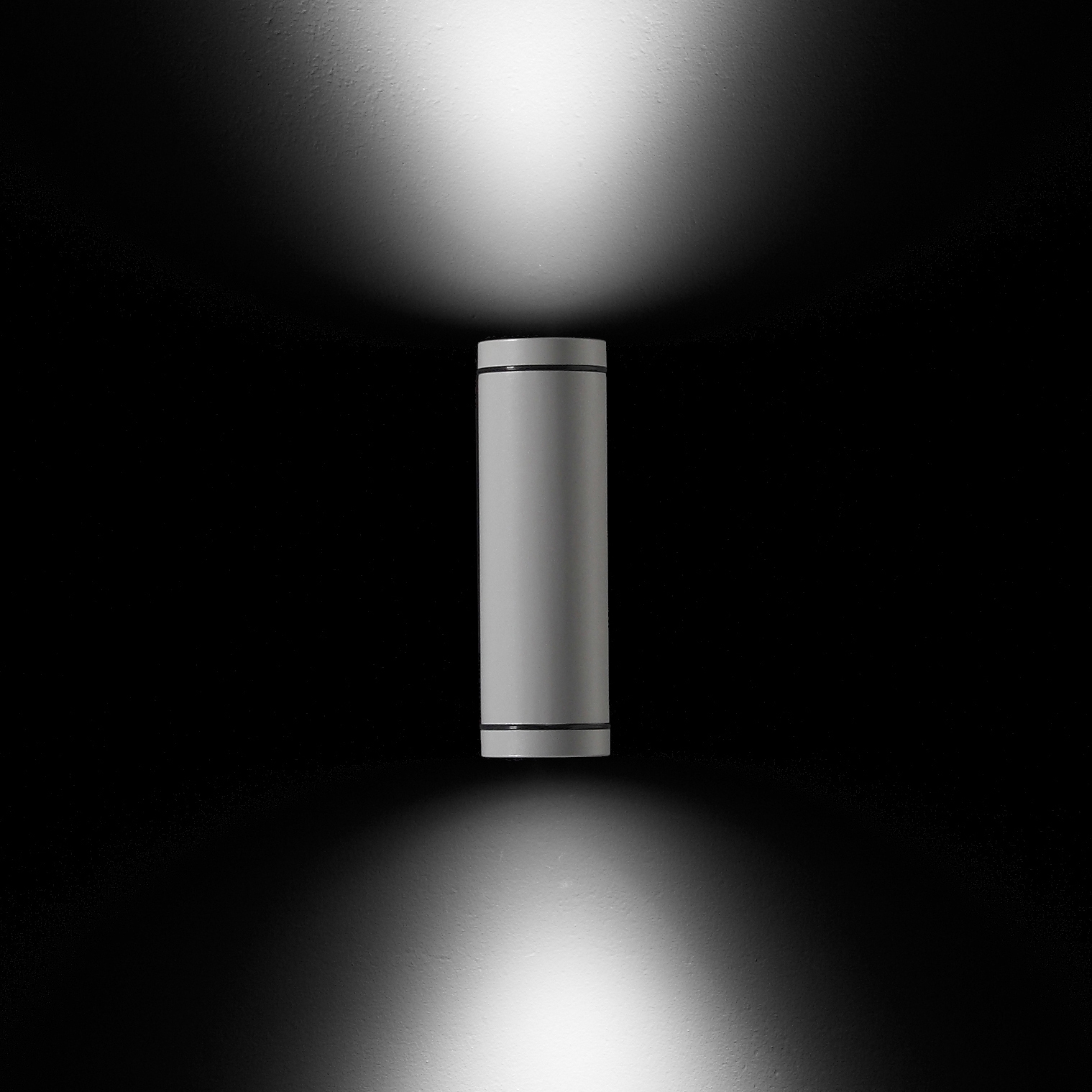 Afficher le produit Emma 70 Power LED / Bidirectional - Wide Beam 50° du fabricant Ares
