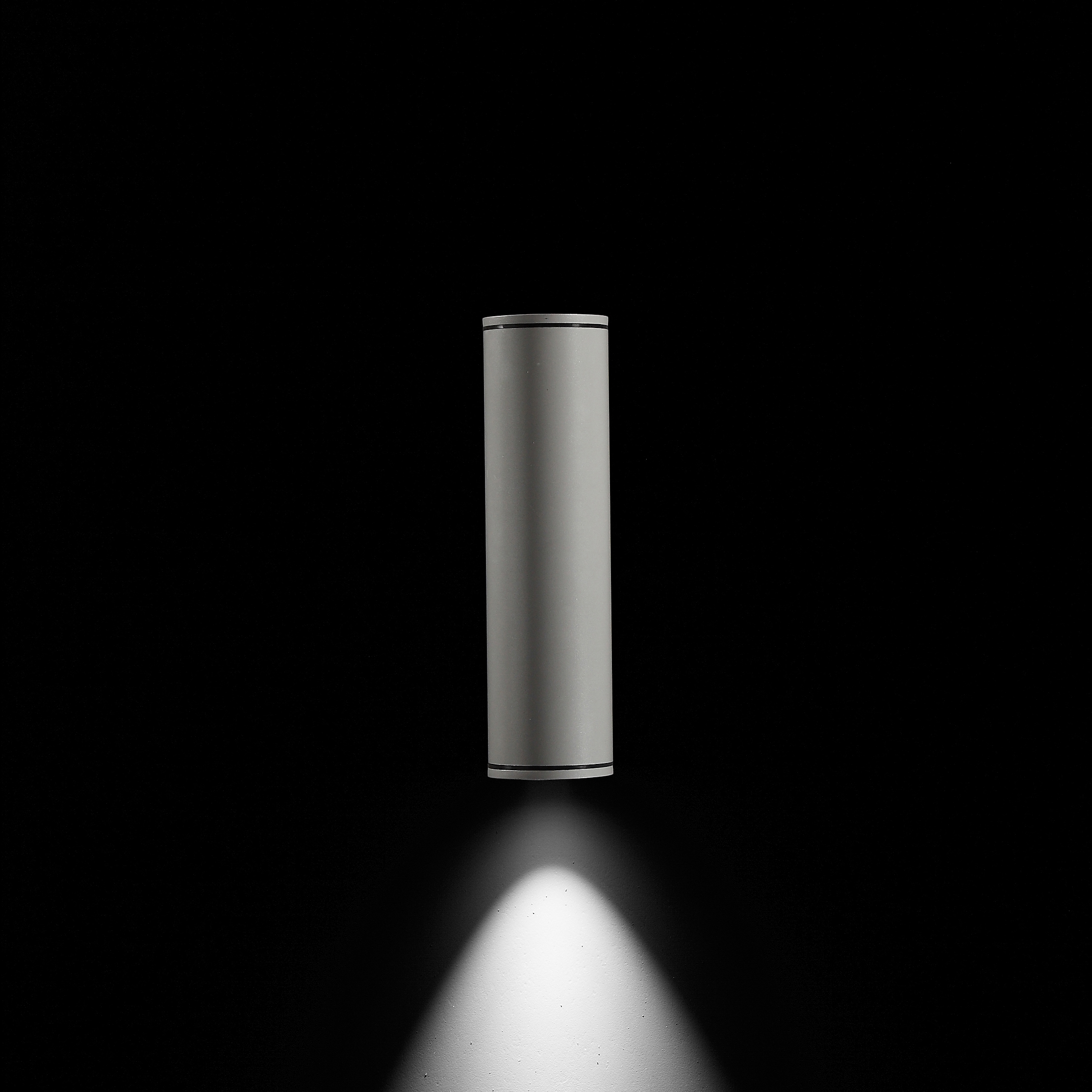 Afficher le produit Emma 110 CoB LED / Unidirectional - Narrow Beam 20° du fabricant Ares