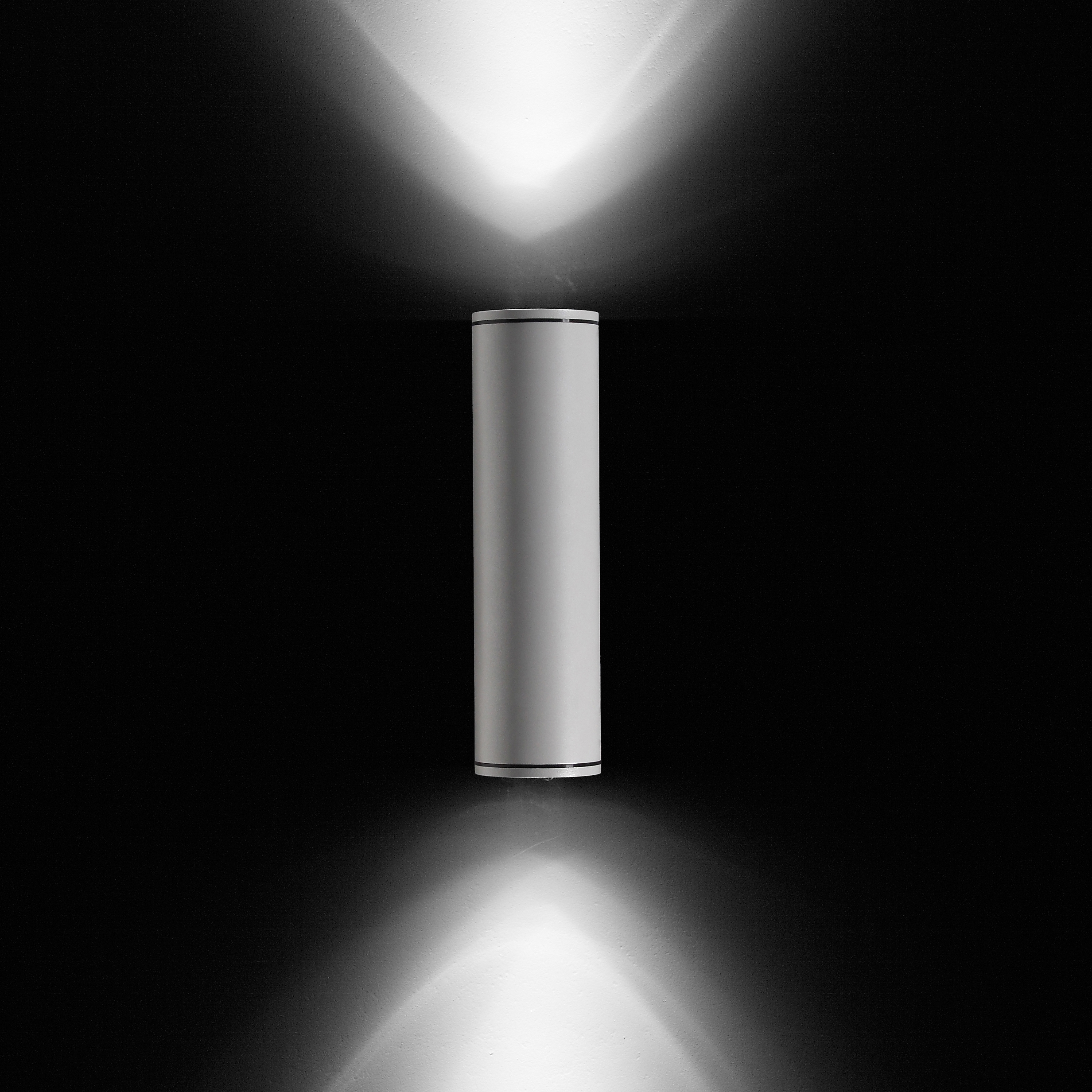 Mostrar el producto Emma 110 / Bidirectional - Medium Beam 30° del fabricante Ares