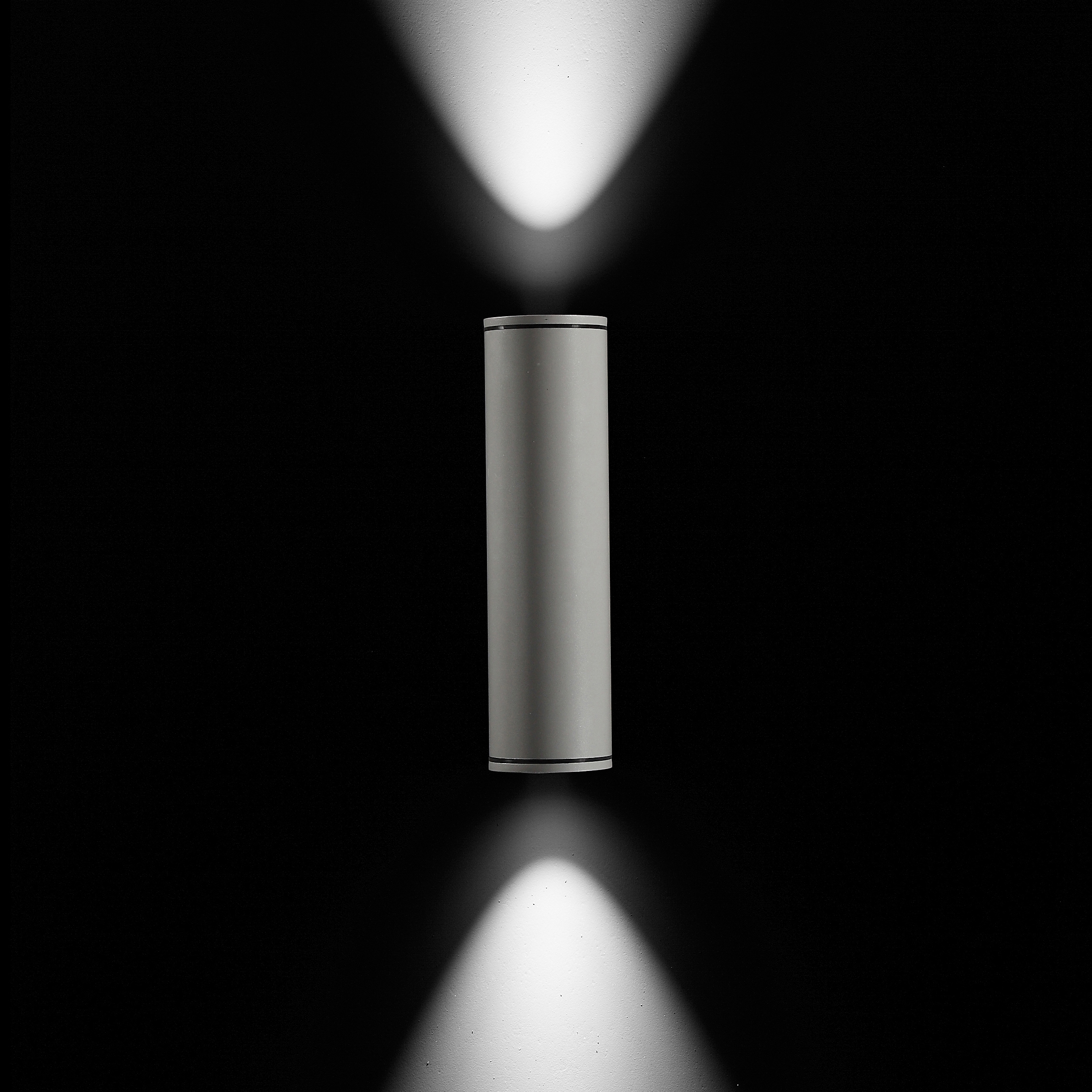 Produkt Emma 110 CoB LED / Bidirectional - Narrow Beam 20° des Herstellers Ares anzeigen