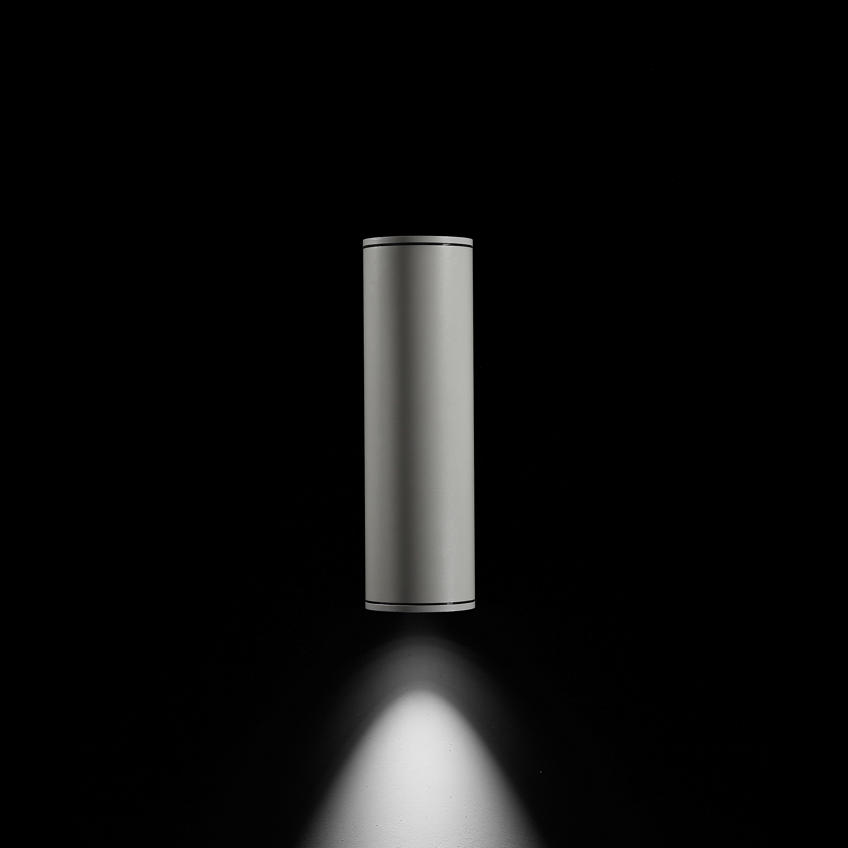 Afficher le produit Emma 150 CoB LED / Unidirectional - Narrow Beam 20° du fabricant Ares