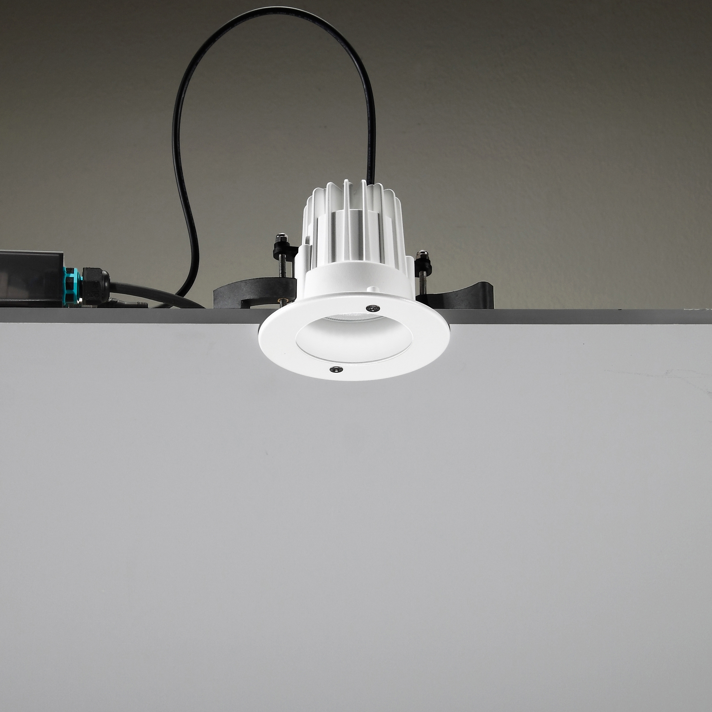 Mostrar el producto Leila 105 CoB LED / Painted Frame - Wide Beam 45° del fabricante Ares