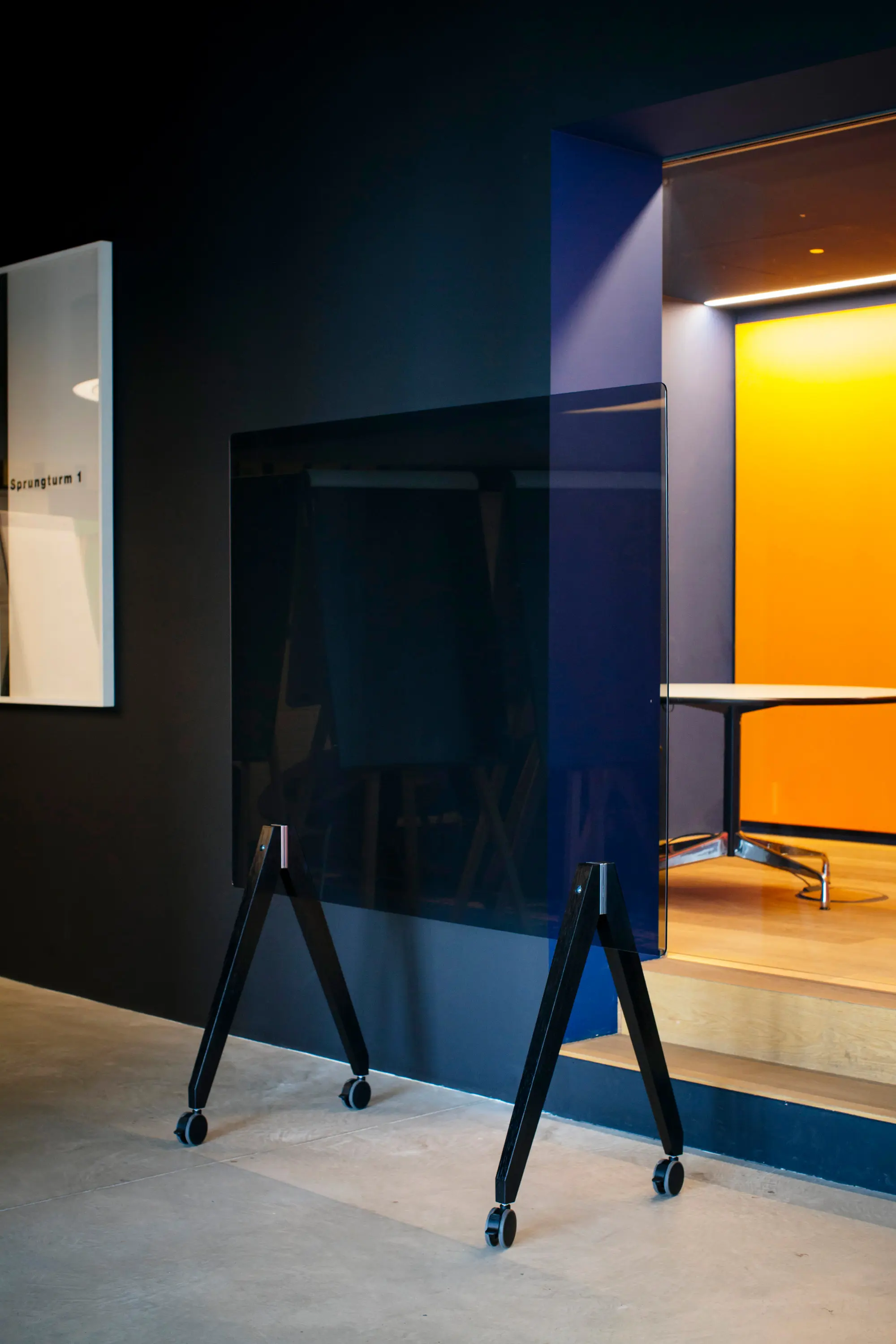 roomours - Glassworks | Tablero de vidrio