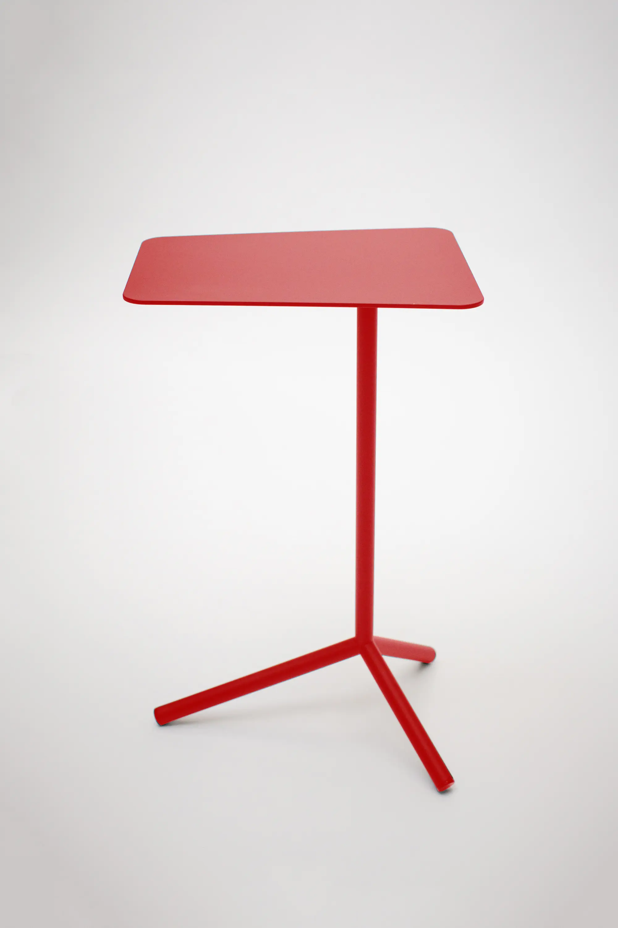 roomours - By your Side | Side table