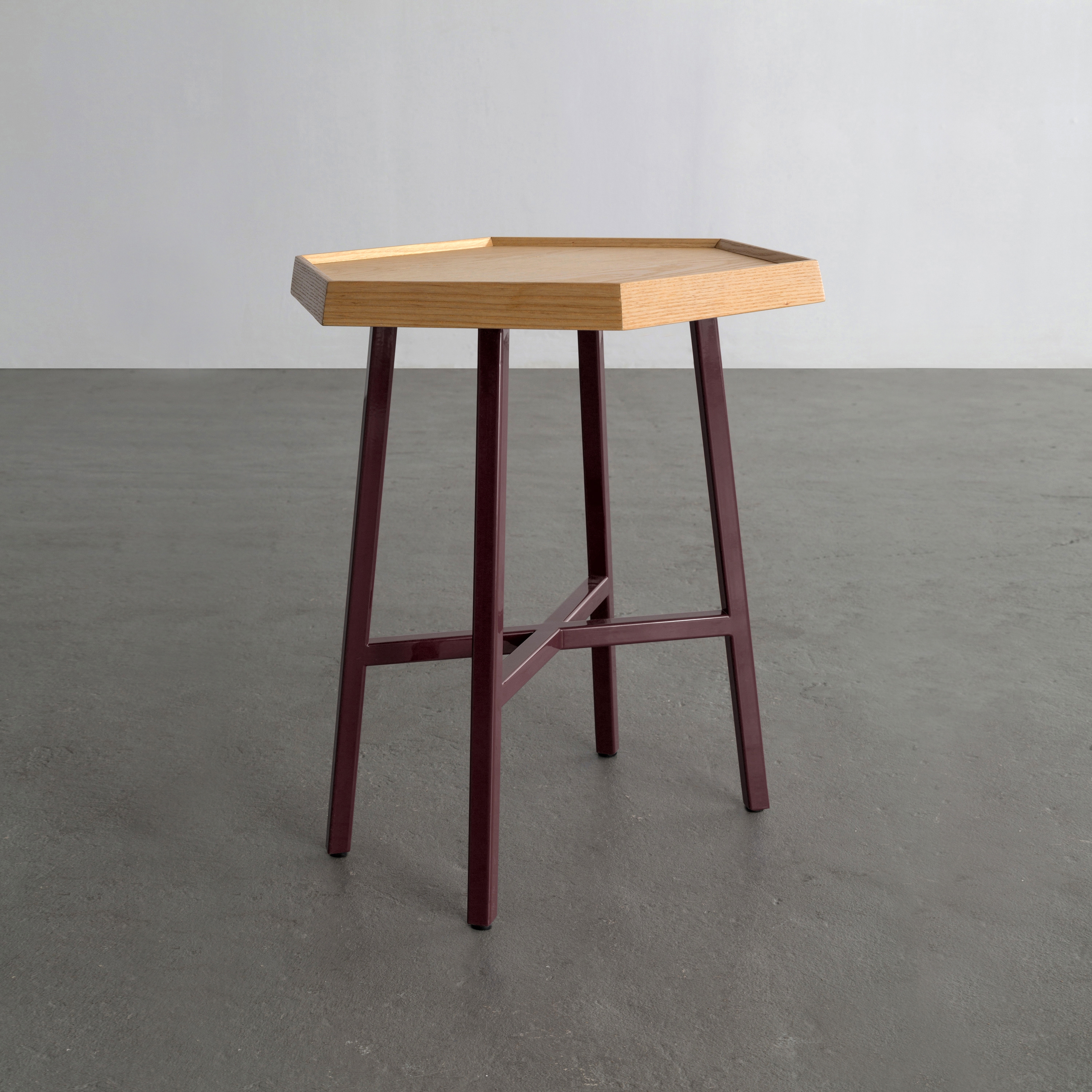 Mostra il prodotto Hex | End Table del produttore David Gaynor Design